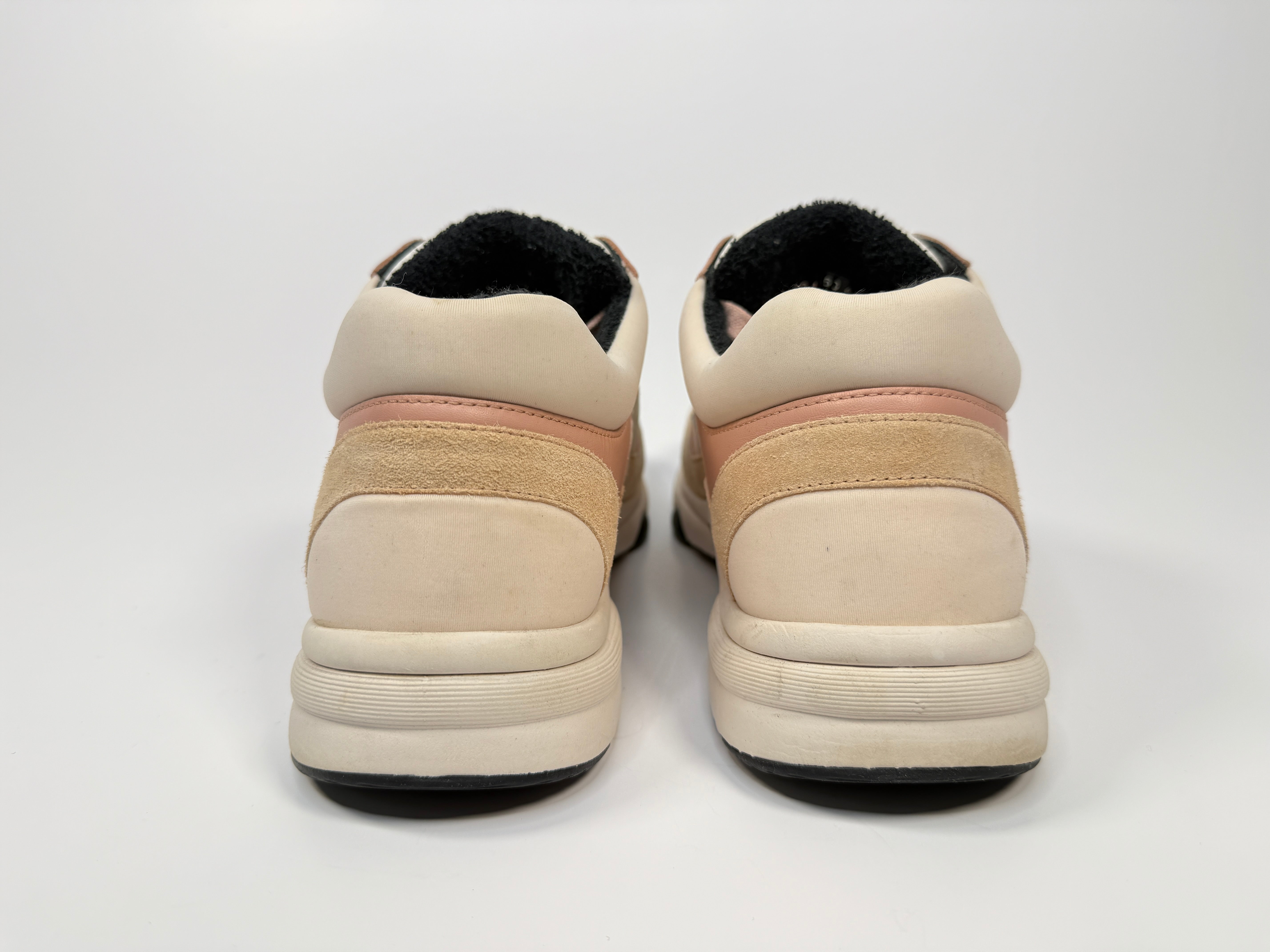 Chanel CC Logo Sneakers Pink and black (Size 40/UK7) Authentic and preloved. Excellent condition. 