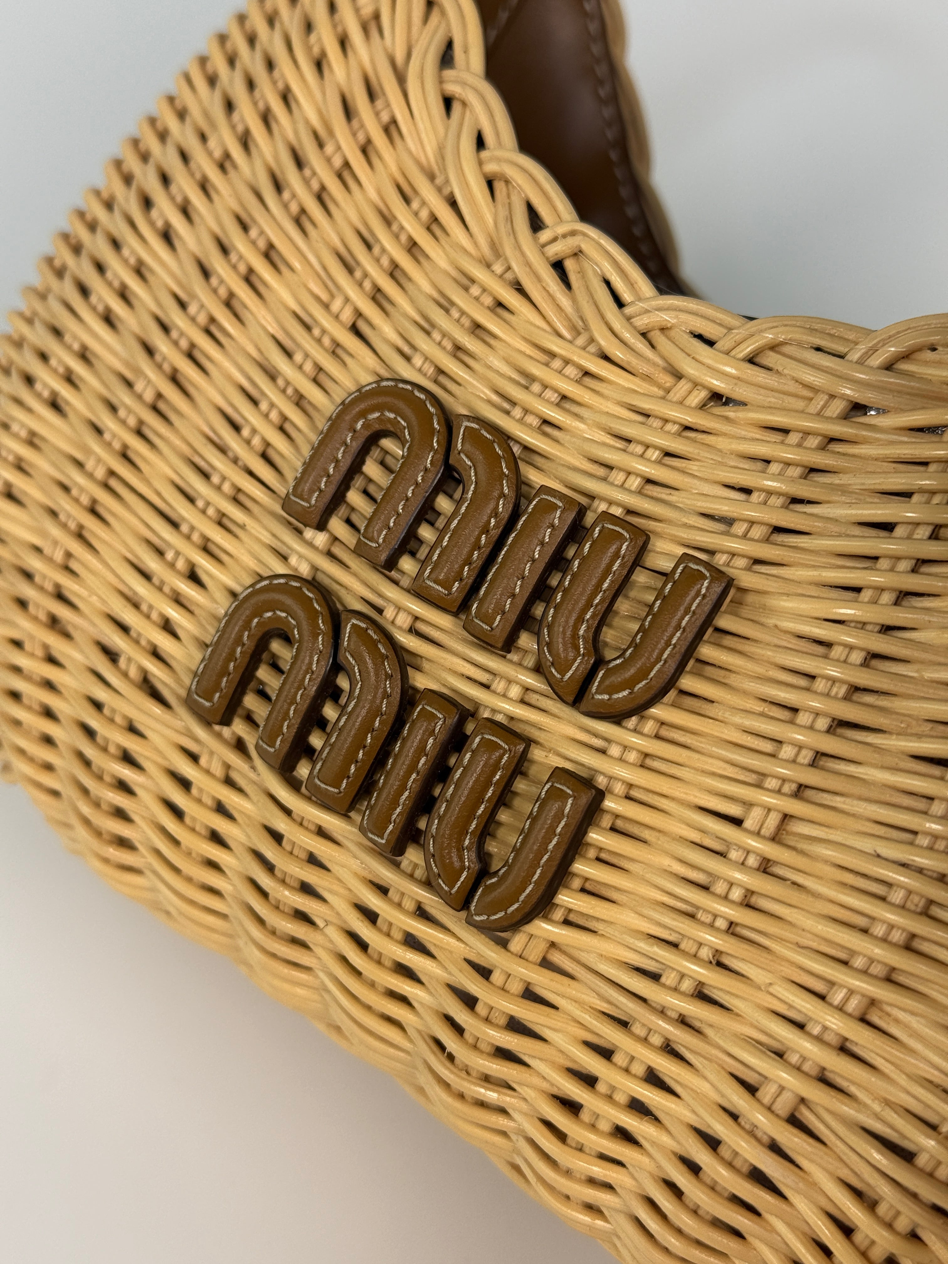 Miu Miu Mini Wicker Wander Bag In Tan/Caramel Raffia Excellent condition 