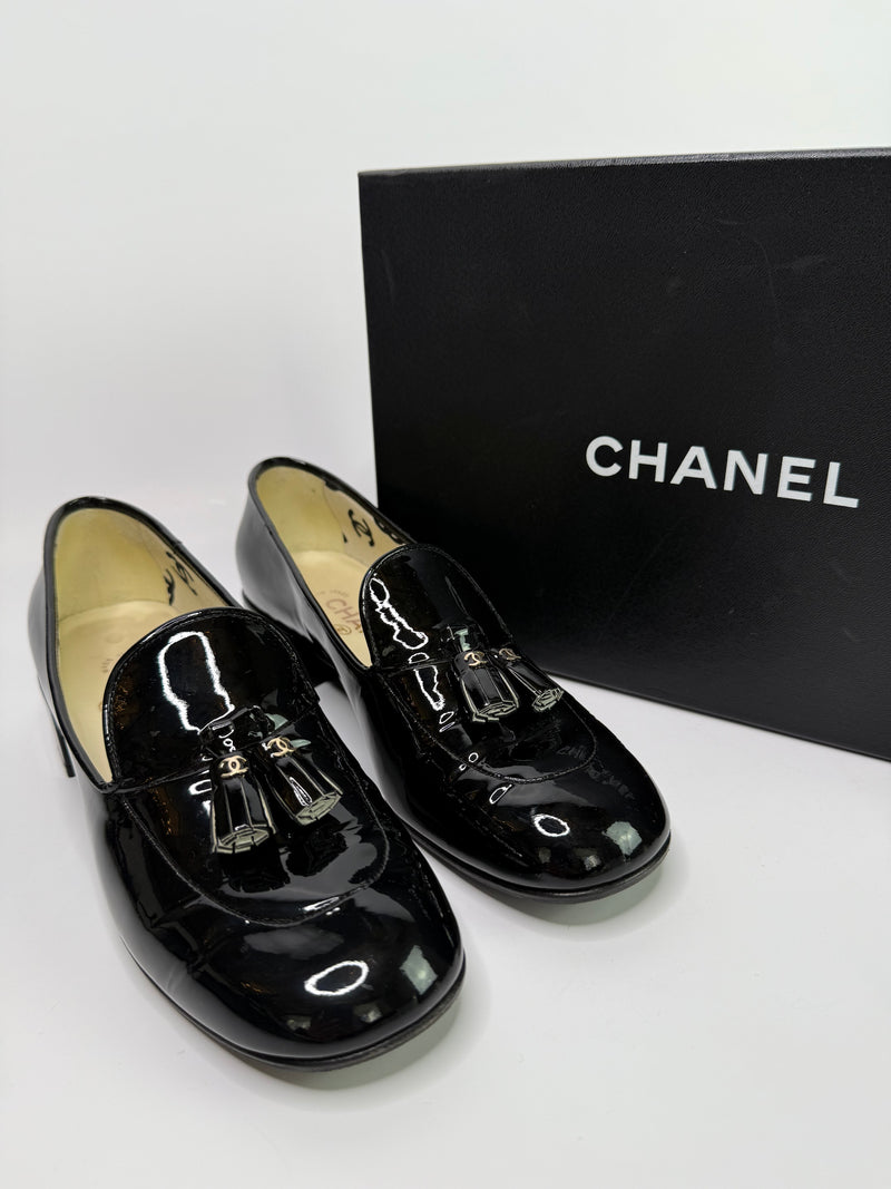 Chanel Black Patent Loafers  (Size 38/UK5)