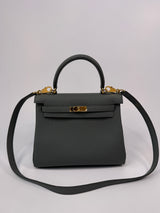 Hermès Kelly 25 In Vert Amande Togo Leather With GHW