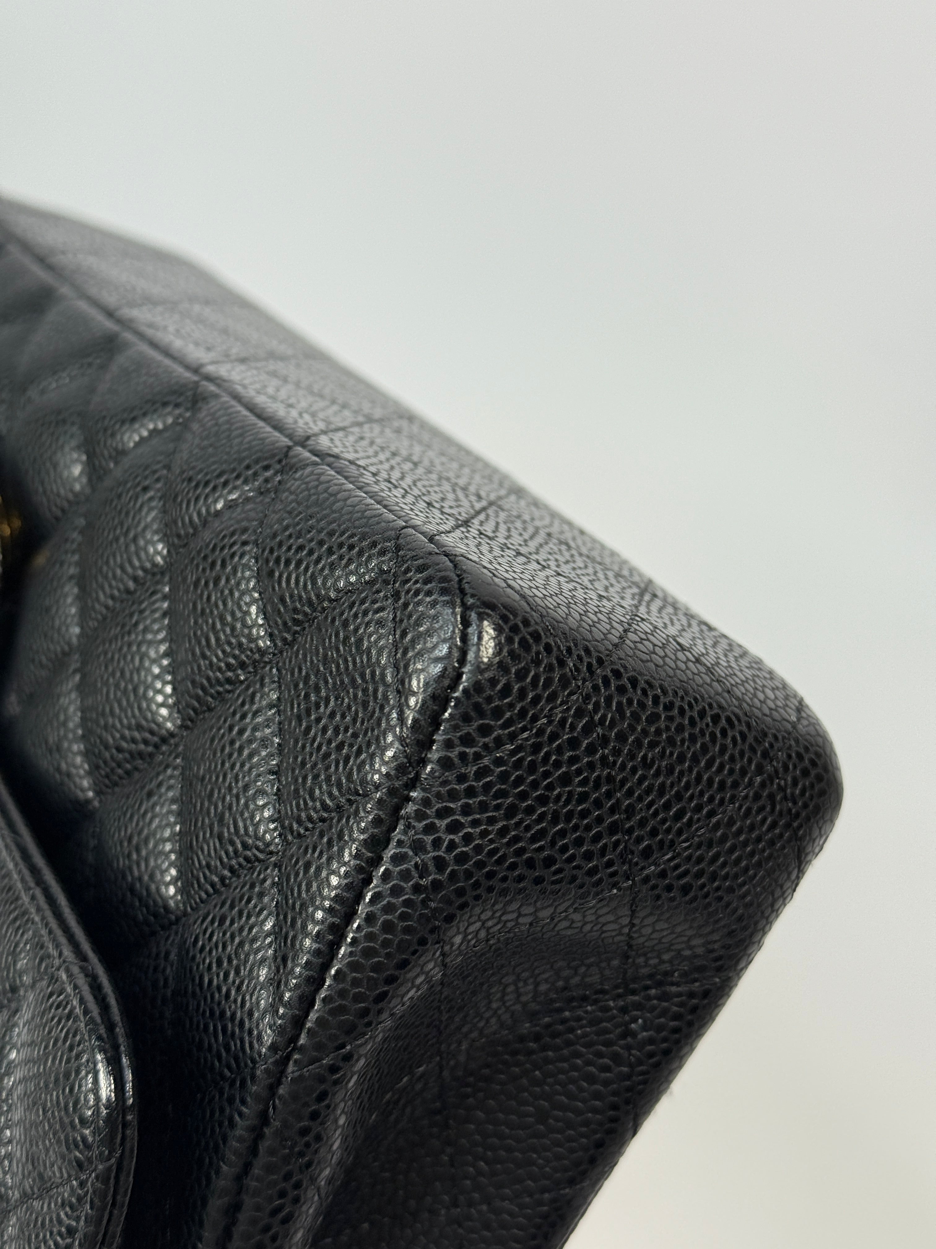 Chanel Medium Classic Double Flap Black Caviar With GHW