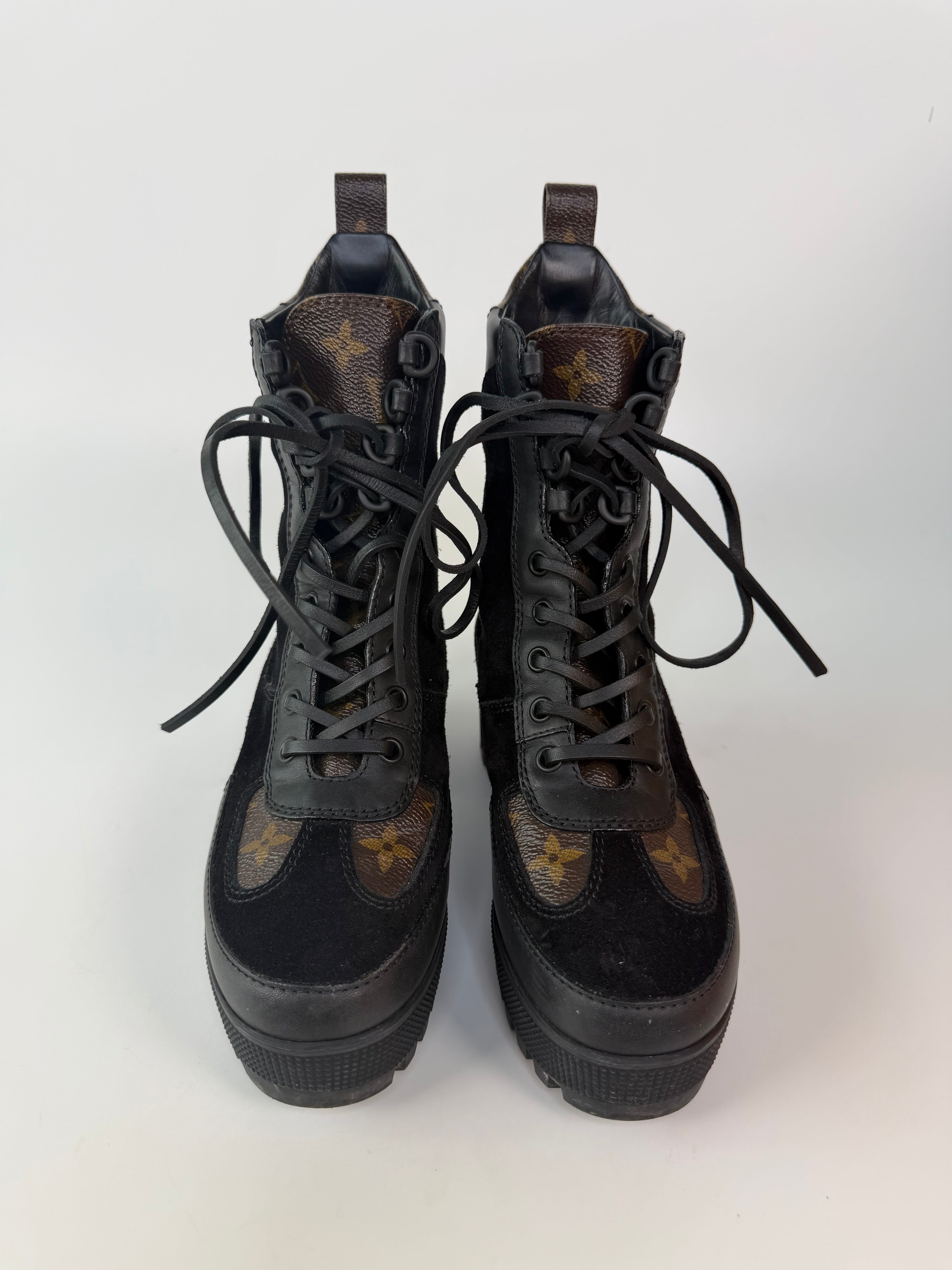 Louis Vuitton Military Logo Boots In Monogram And Black (Size 36 /UK 3) 100% authentic and preloved in excellent condition