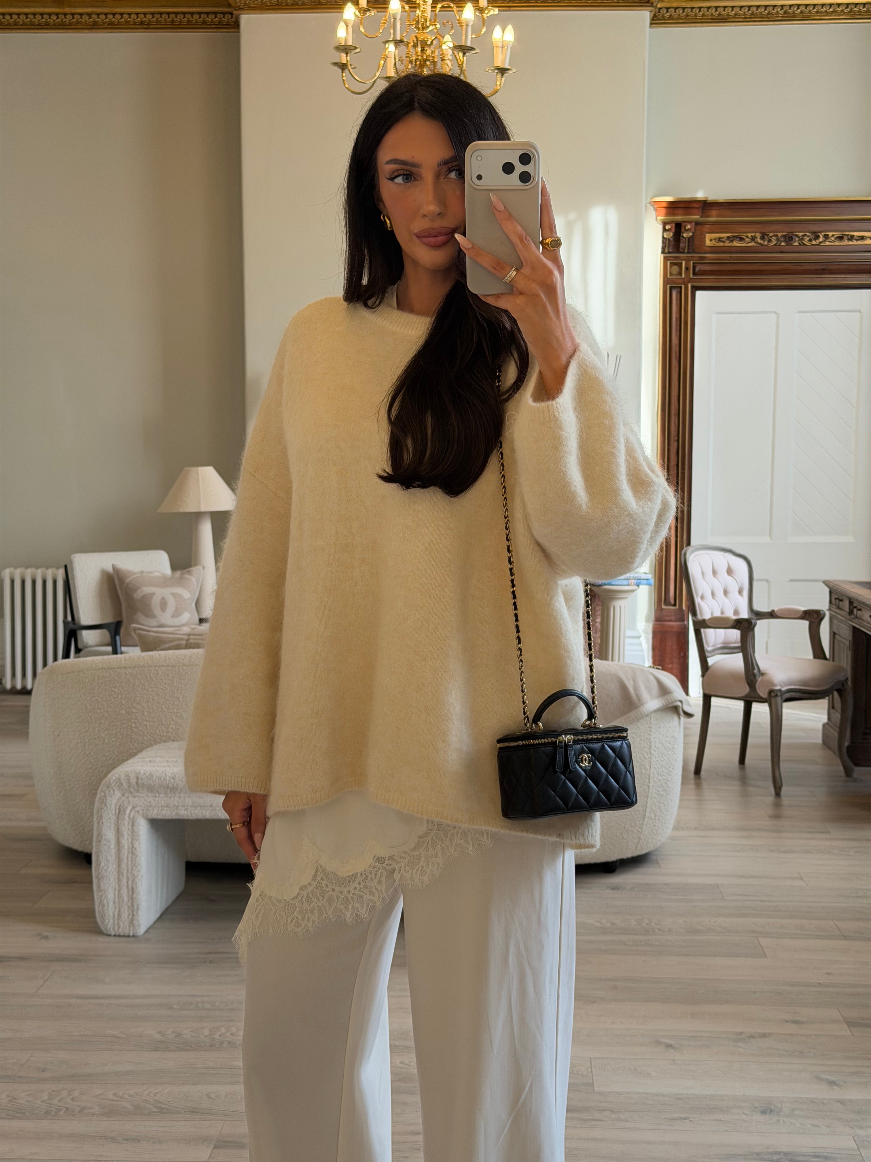 Chanel Vanity Trendy Top Handle In Black Lambskin With Gold Hardware In Excellent Condition. Authentic and Preloved. 