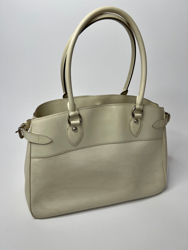 Louis Vuitton Passy Bag In White Ivory Epi Leather