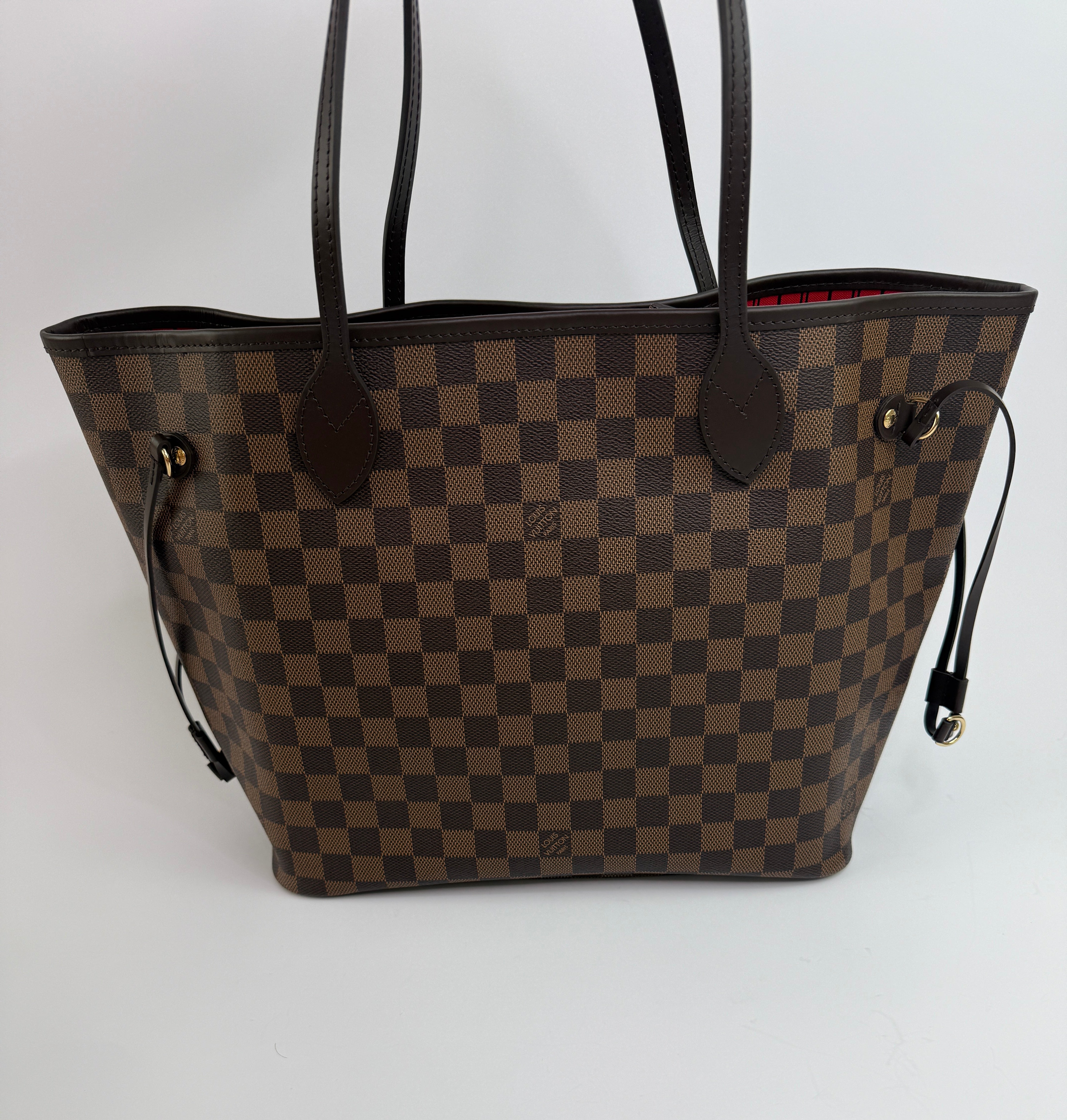 Louis Vuitton Neverfull MM Tote Bag