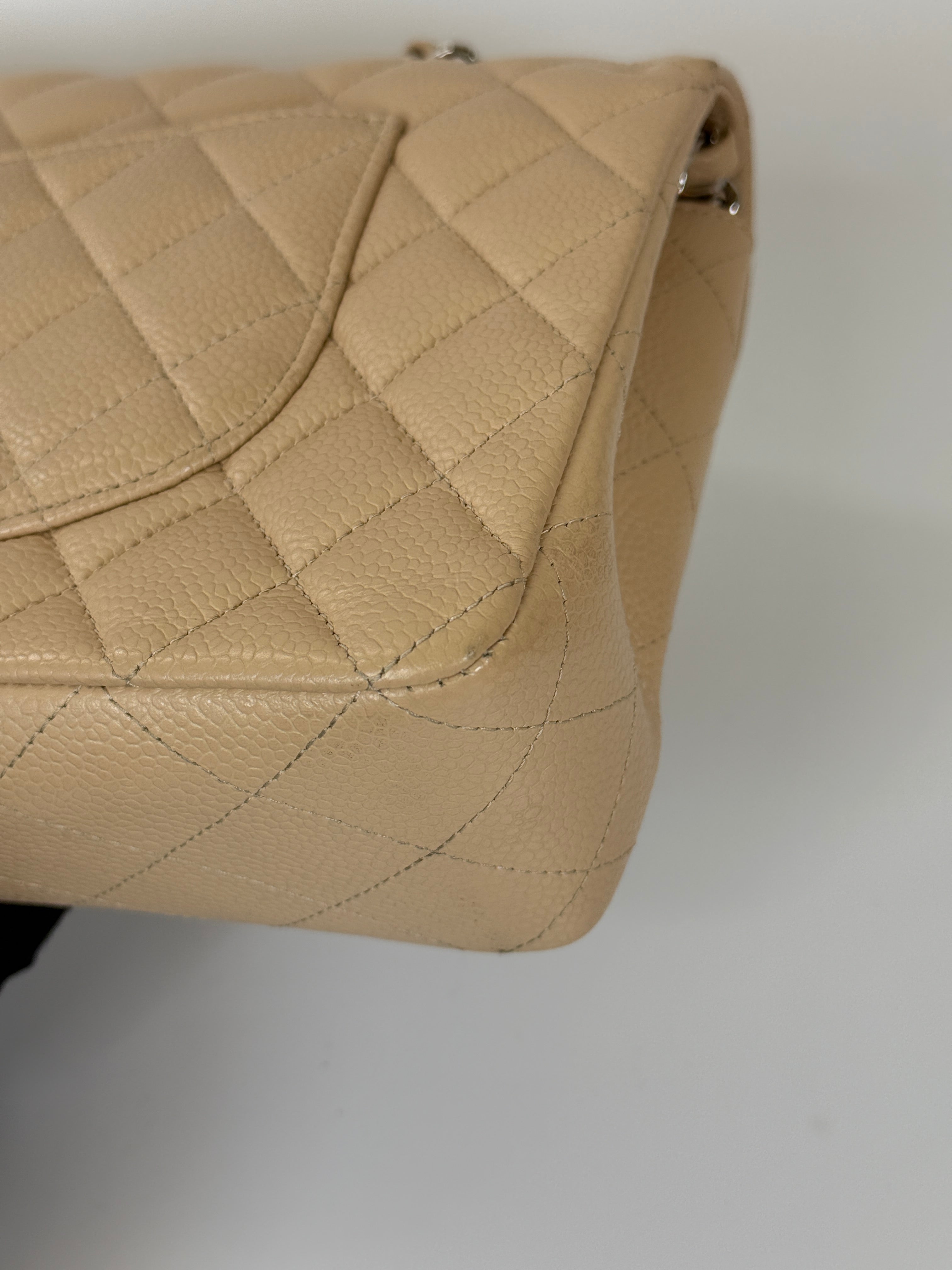 Chanel Medium Classic Double Flap Light Beige Caviar With Silver Hardware
Excellent condition, verified by Luxe Cheshire. International, fast  and fully insured delivery. Trusted designer resale.