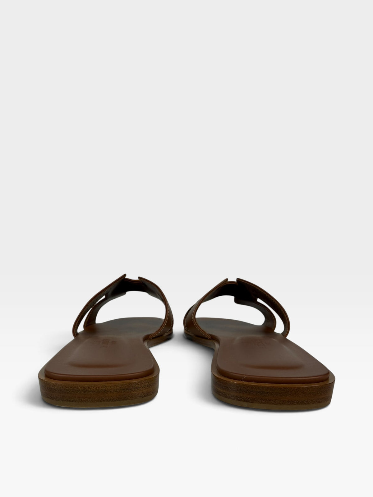 Hermès Oran Sandals in Gold (Size 37.5 /UK 4.5) 100% authentic and preloved in excellent condition