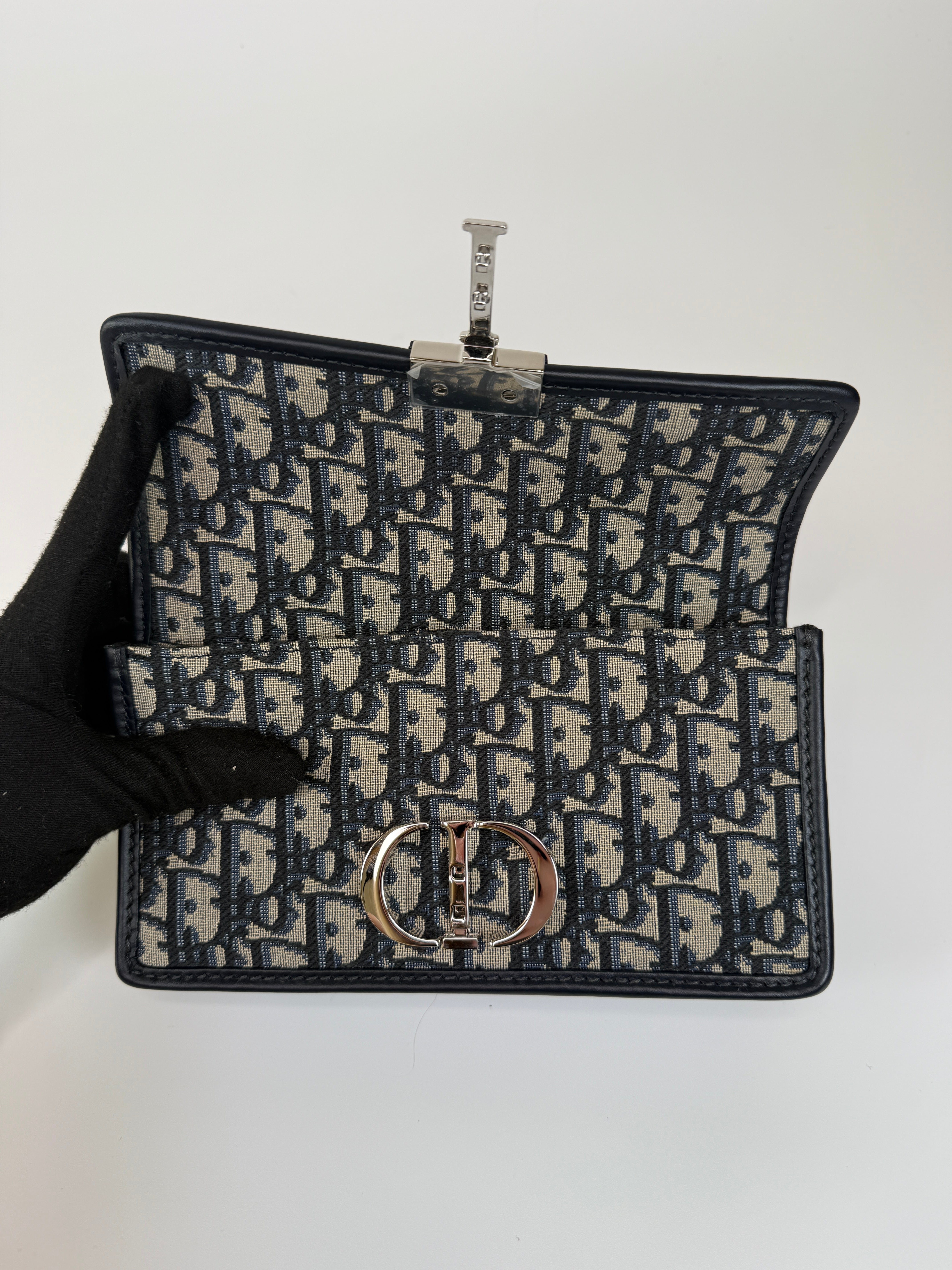 Authentic and preloved Christian Dior 30 Montaigne East-West Bag With Chain Excellent Condition. 100% Authenticity Guarantee 