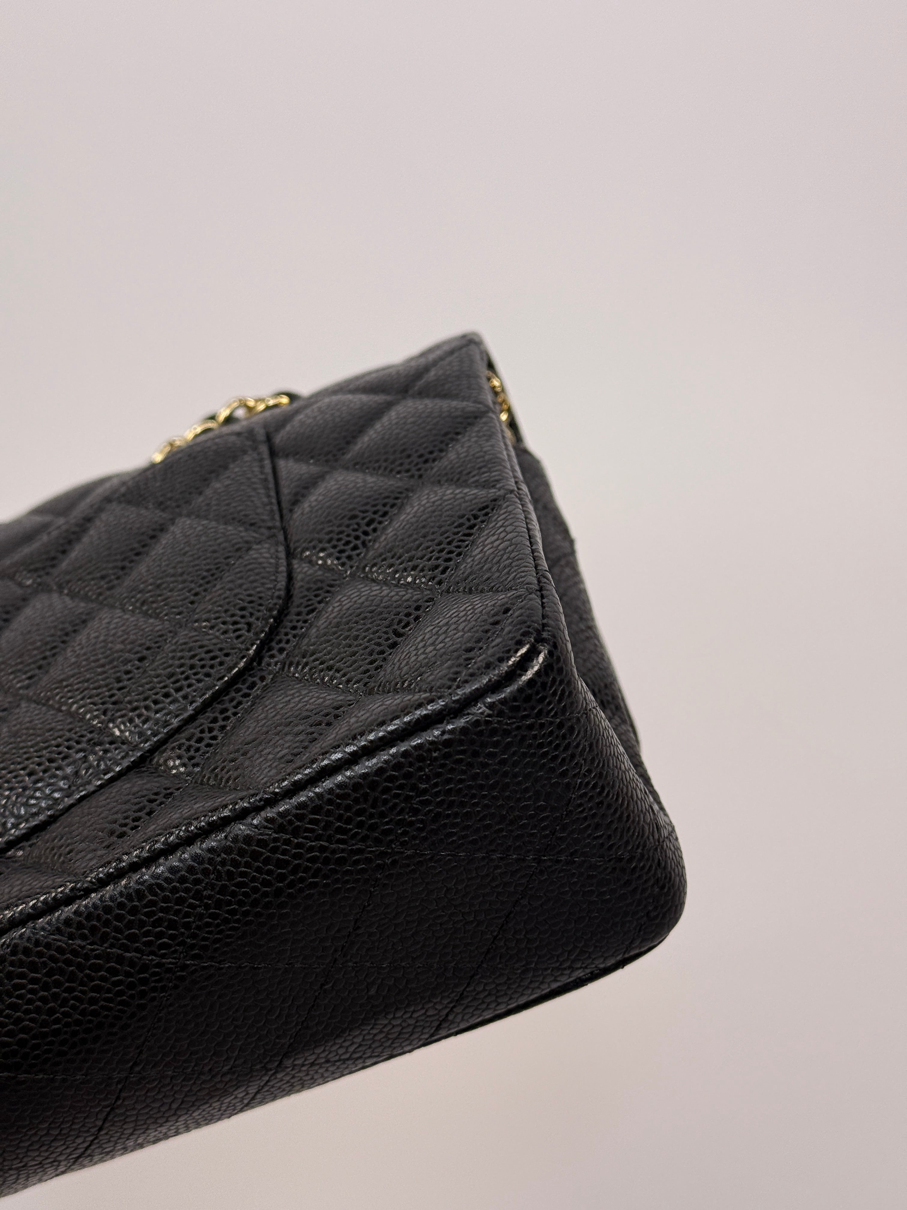 Chanel Medium Classic Double Flap Black Caviar With GHW