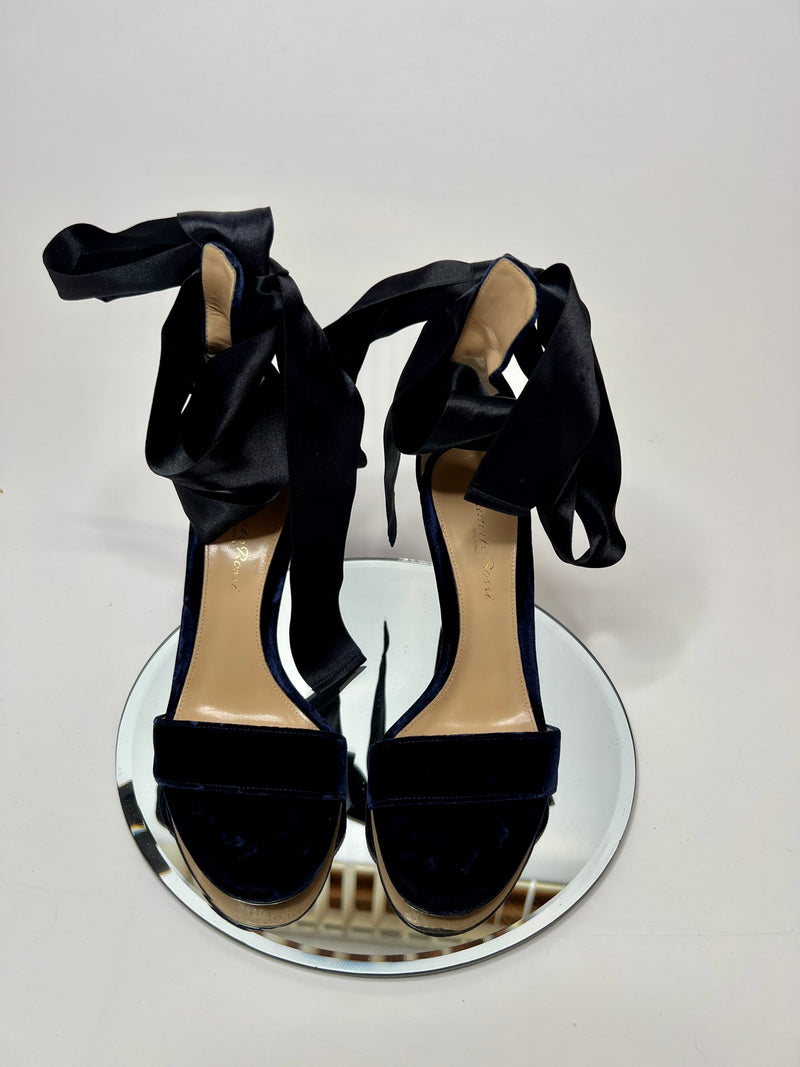 Gianvito Rossi Heels (Size 36/ UK 3 )