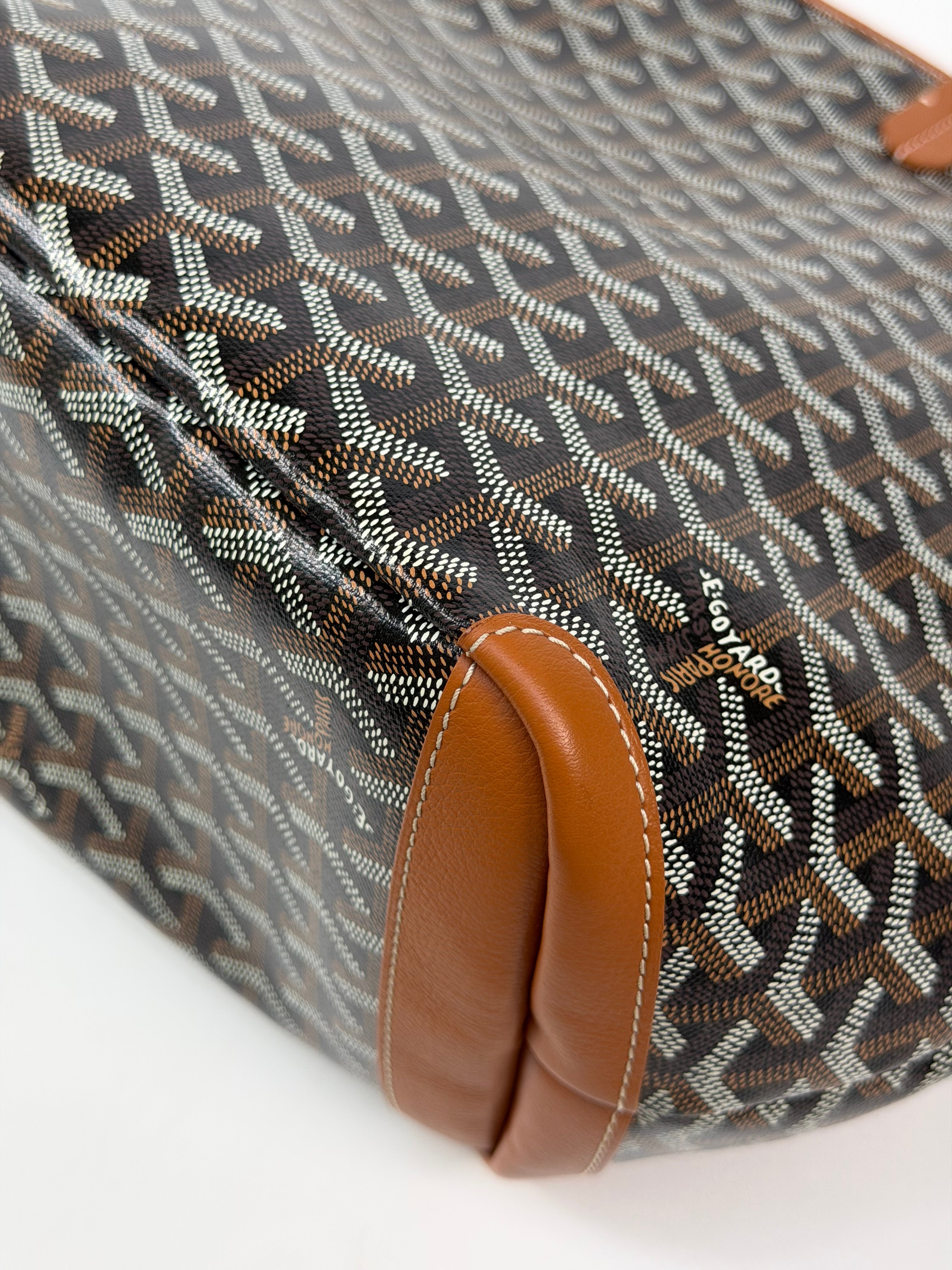 Goyard Artois MM Bag In Black Monogram. Authentic and preloved in excellent condition. 100% guarantee