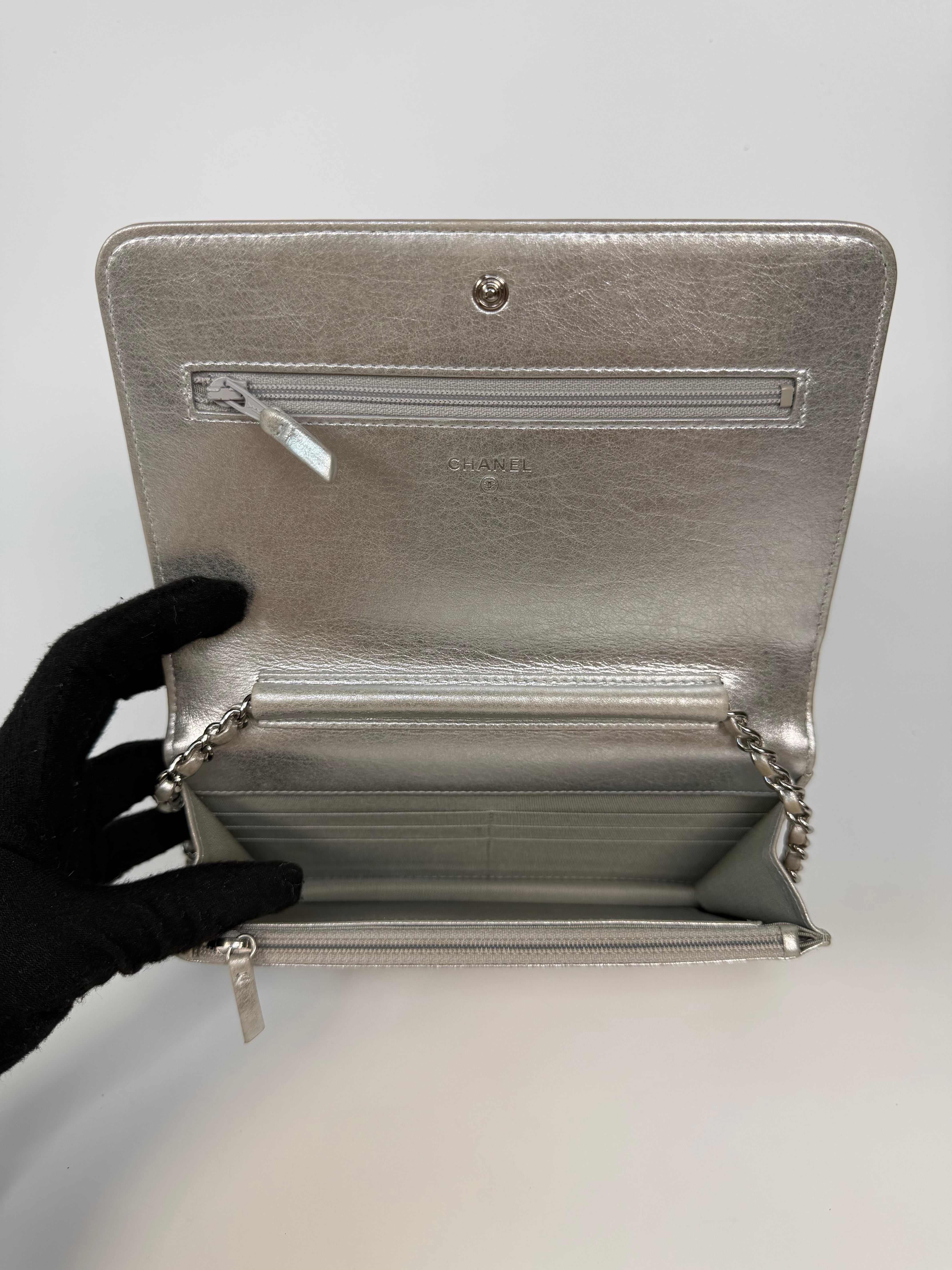 Chanel Filigree Limited Edition Wallet On Chain In Silver With Silver Hardware