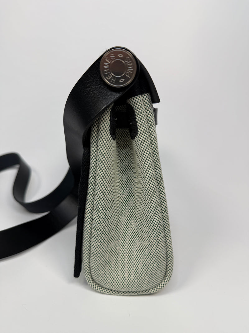 Hermès Herbag Zip 20 Ecru/ Vert Moyen & Noir