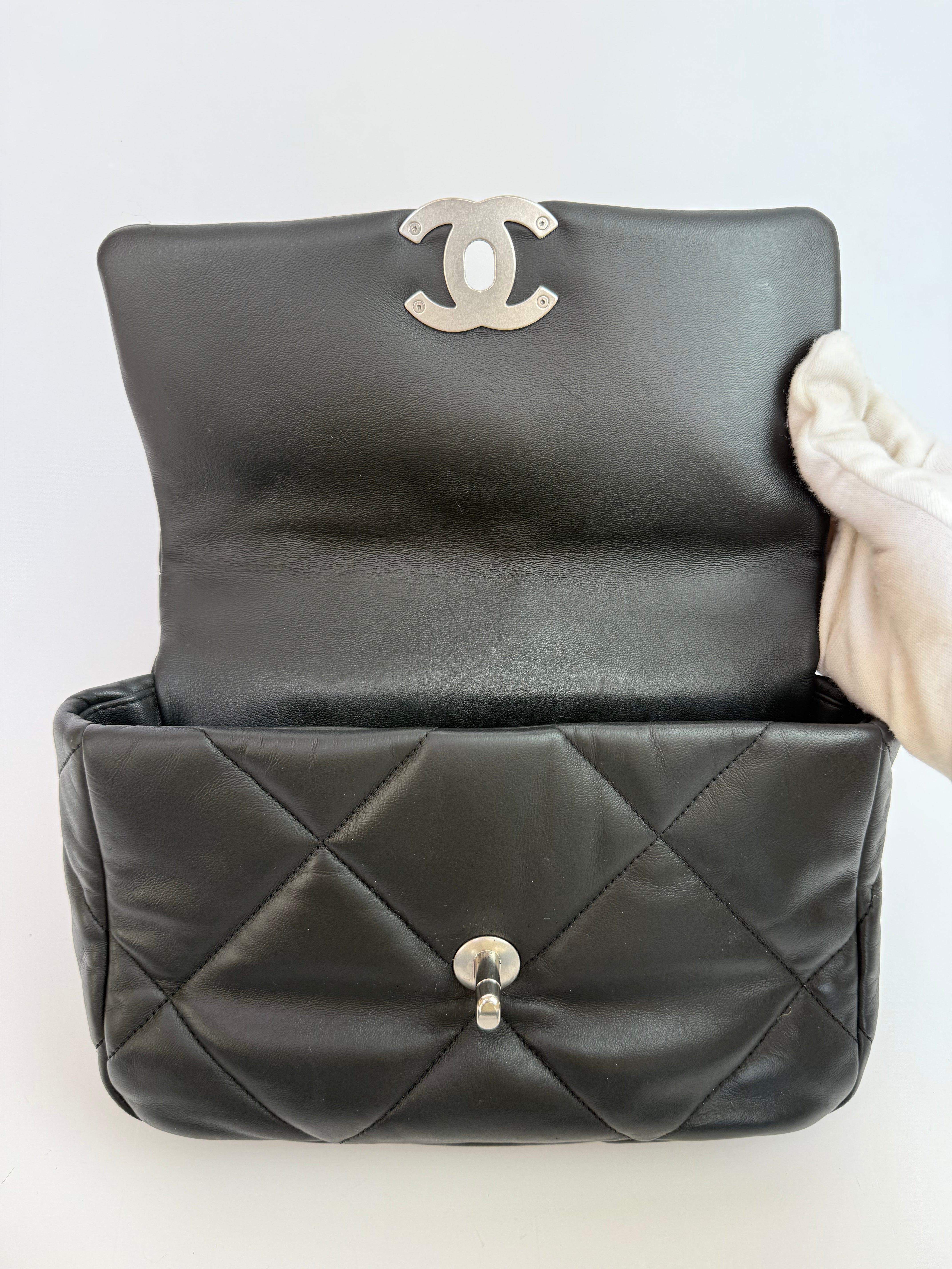 Chanel 19 Small In Black Lambskin Leather
Pre Loved & Authentic 