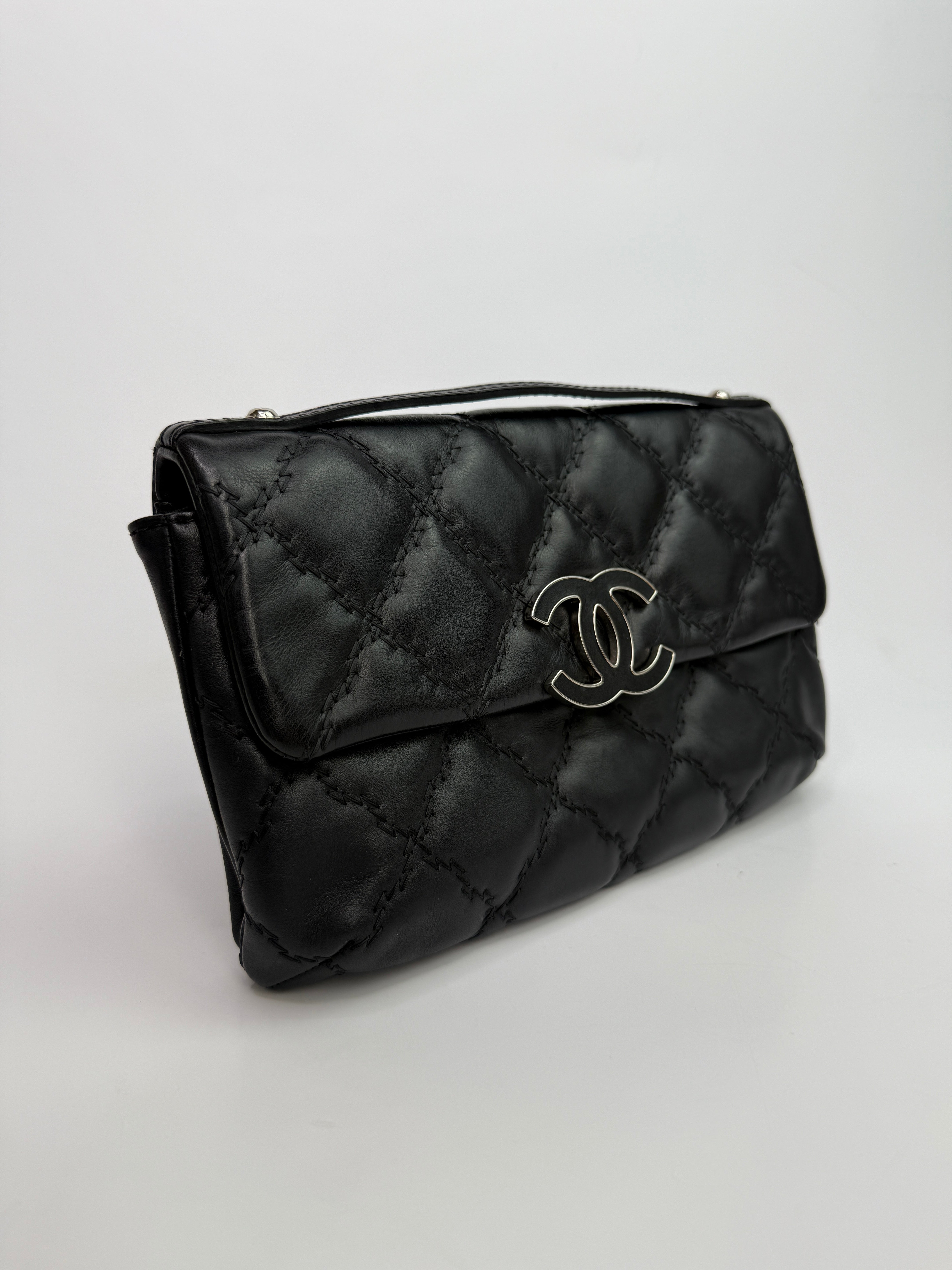 Chanel CC Ultimate Stitch Quilted Flap Bag
Pre Loved & Authentic 