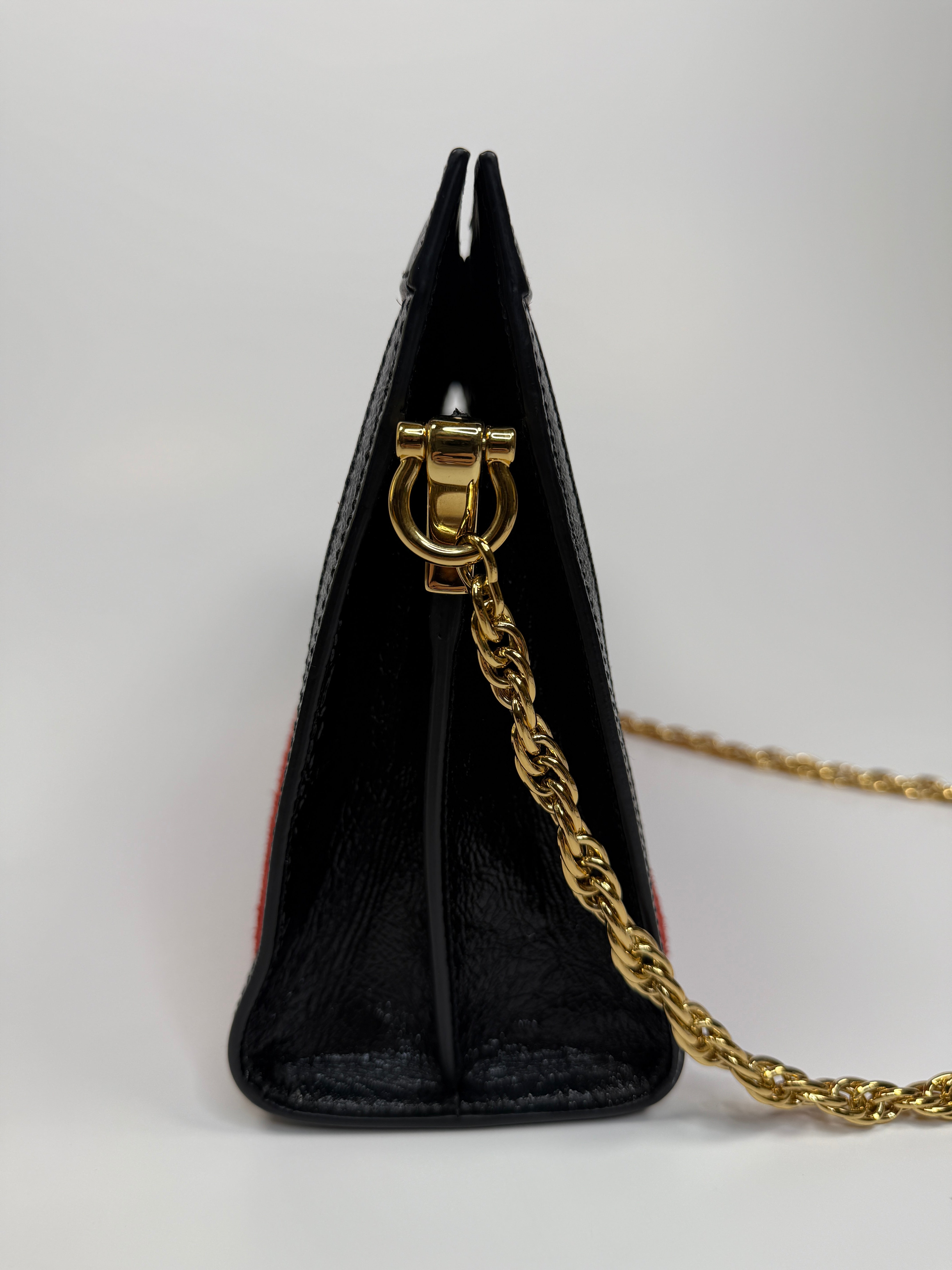 Gucci Small Suede Ophidia Chain Bag In red Suede and Black Patent Leather with gold hardware very good condition. Authentic and pre loved 