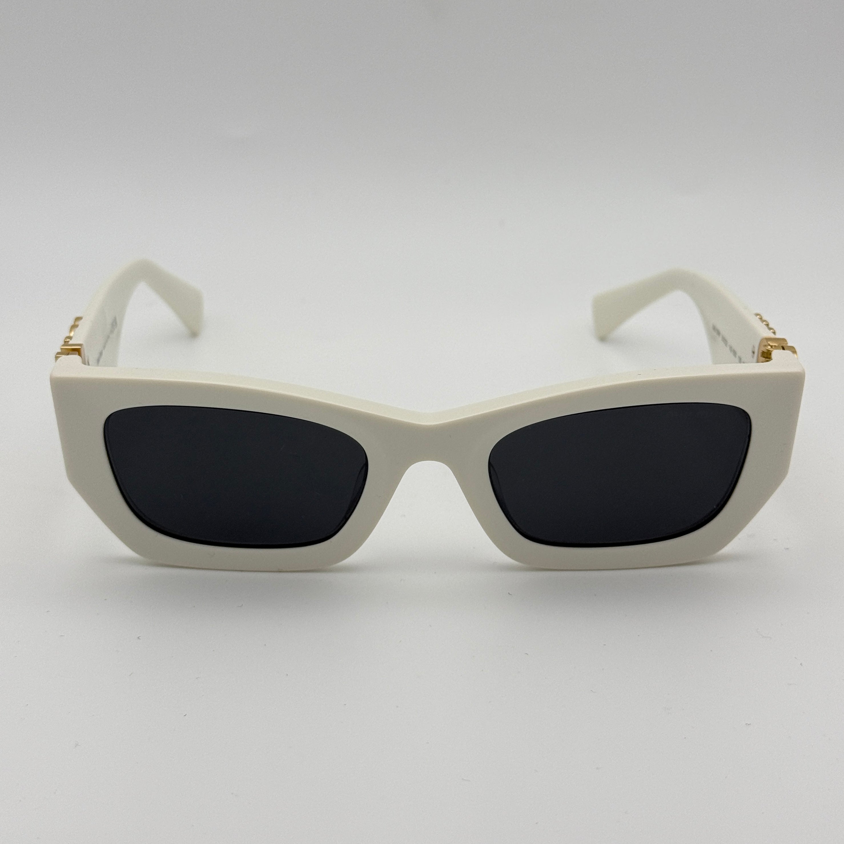 MiuMiu White logo sunglasses, Authentic and preloved. 100% Authenticity guarantee 