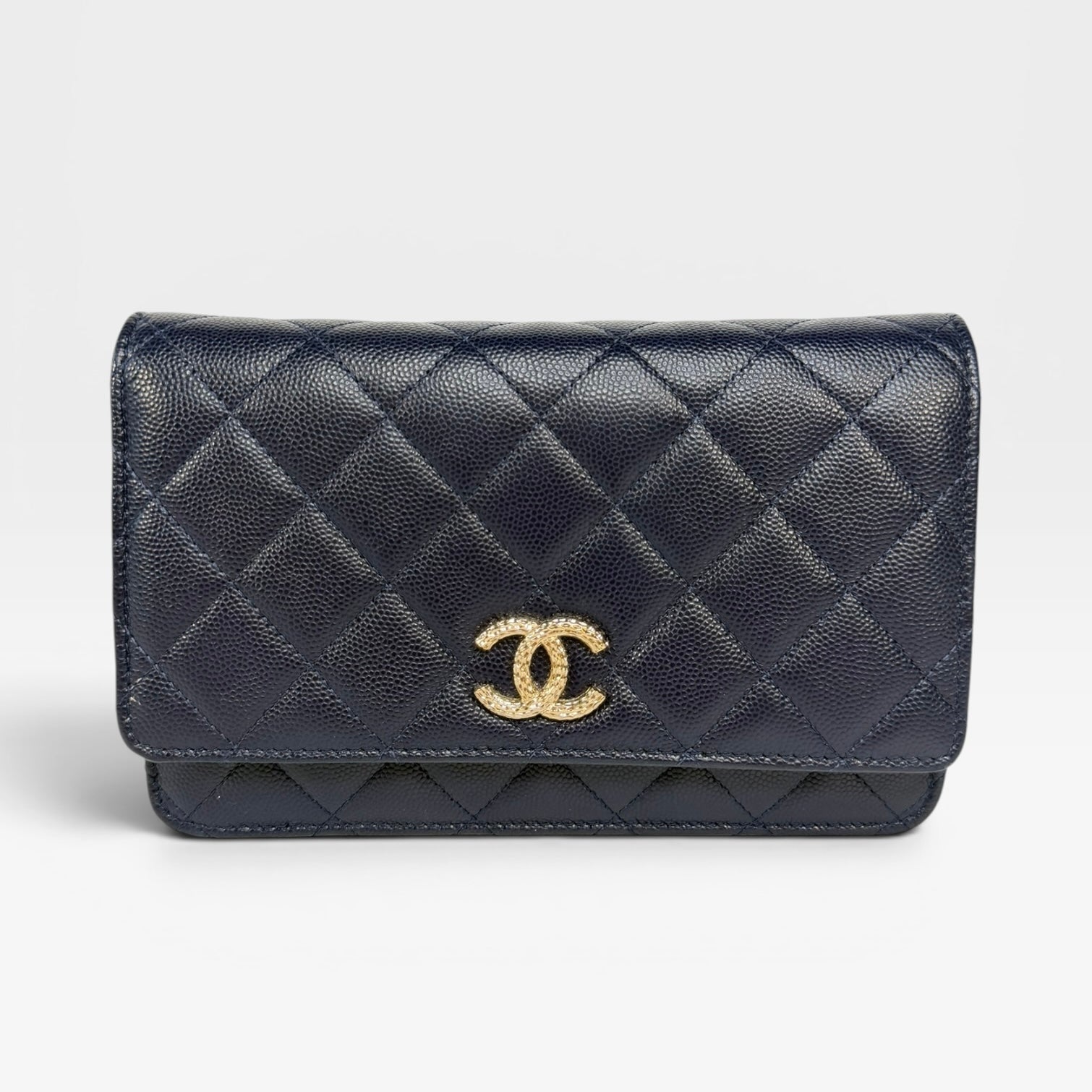 Chanel Wallet On Chain In Navy Caviar With Gold Hardware. Authentic and preloved in excellent condition. 100% guarantee