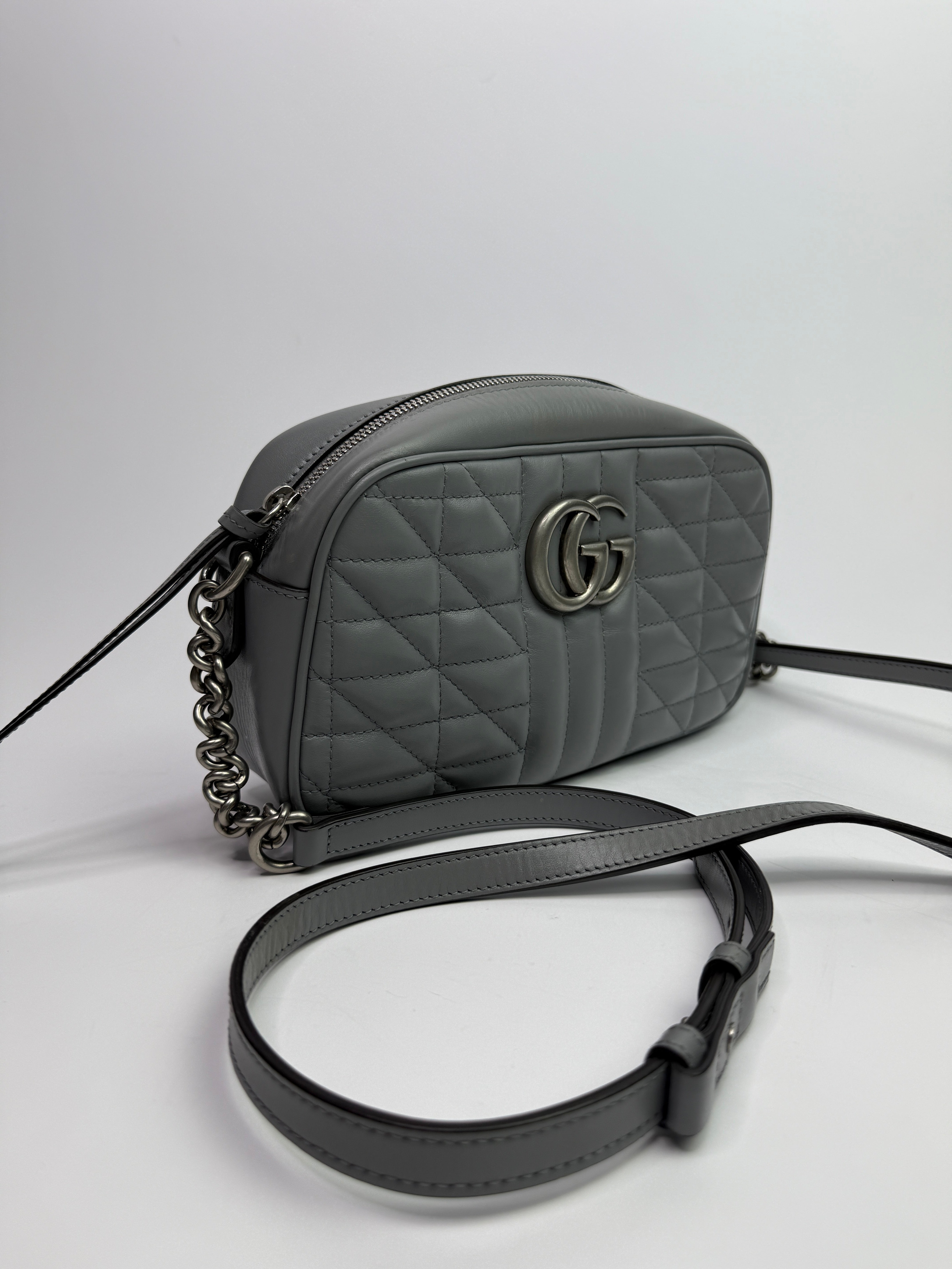 Gucci GG Marmont Matelasse Camera Bag