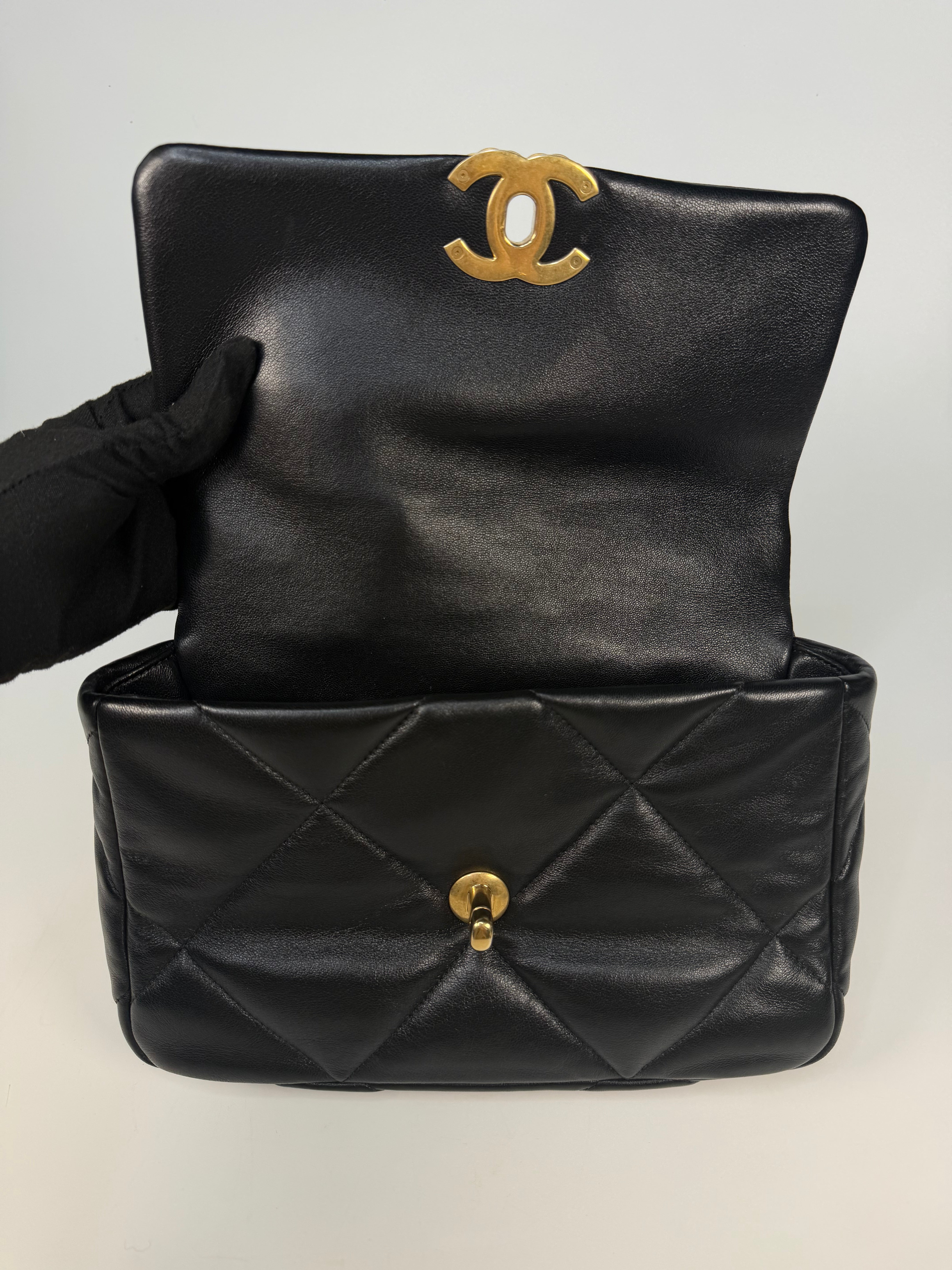 Chanel 19 Small In Black & White Leather With Mixed Hardware. Authentic and preloved in very good condition. Verified by Luxe Cheshire.