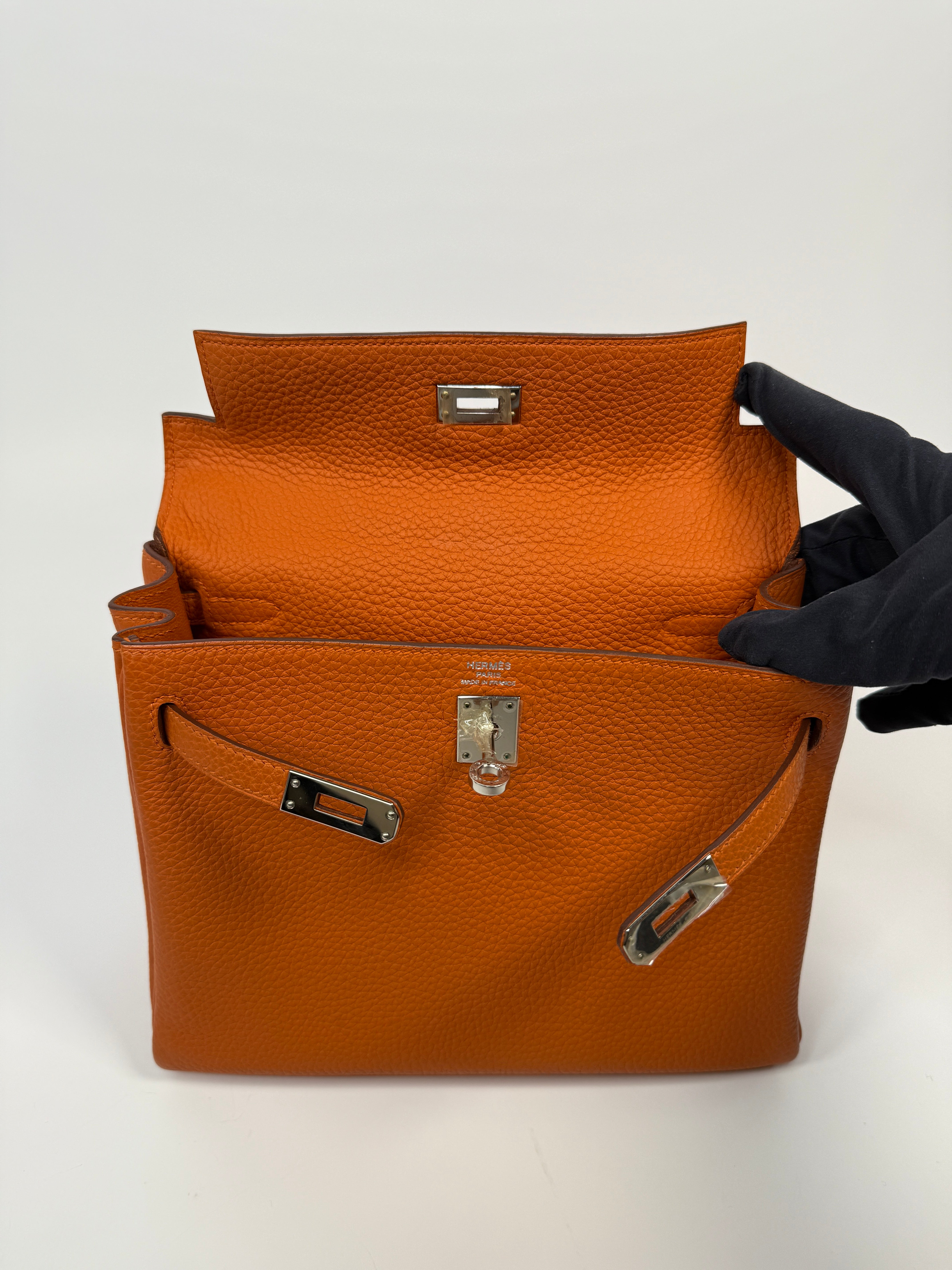 Authentic Pre Loved Hermès Kelly 25 In Orange Togo Leather With Palladium Hardware Excellent Condition