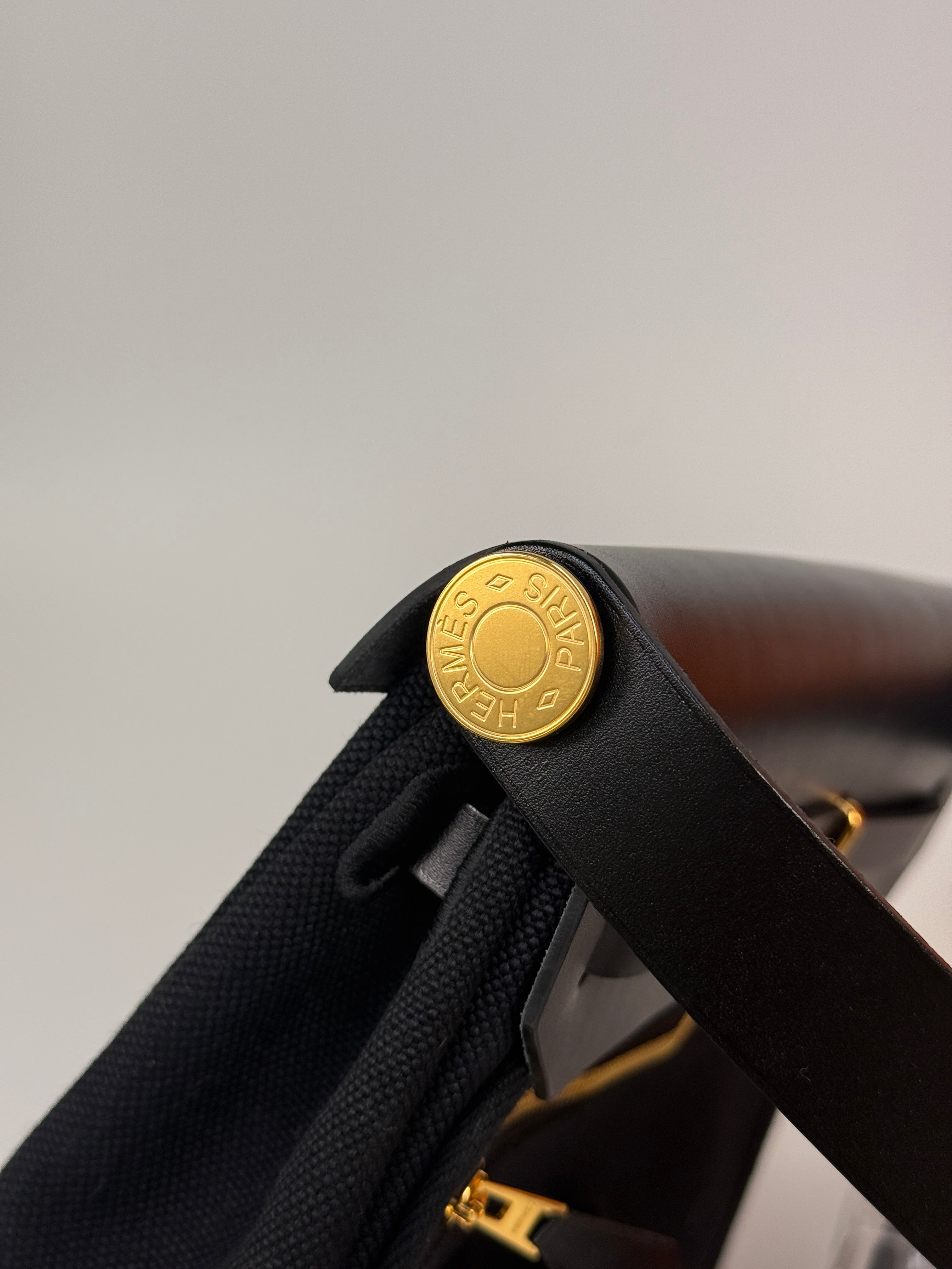 Box Fresh Hermès Herbag Zip 20 Retourne Toile Militaire Vache Hunter Noir With Gold Hardware