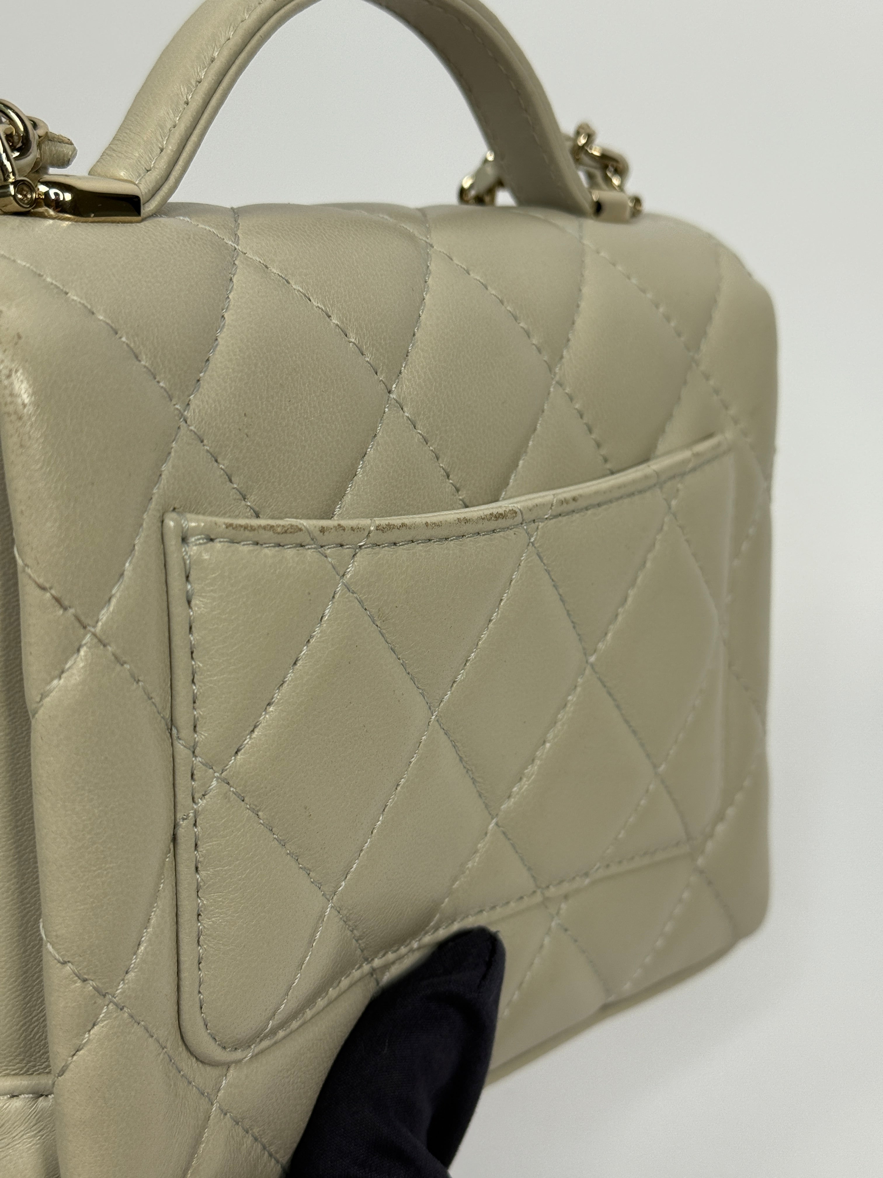 Chanel Seasonal Top Handle Flap Bag
Pre Loved & Authentic 