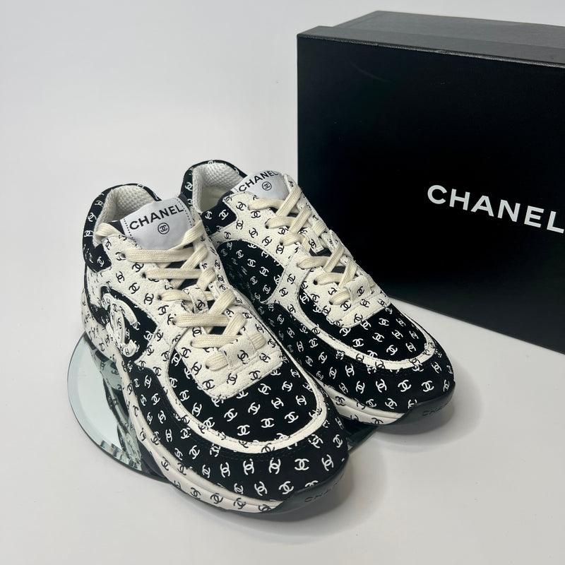Chanel Black and White Logo Sneakers (Size 40 /UK 7)