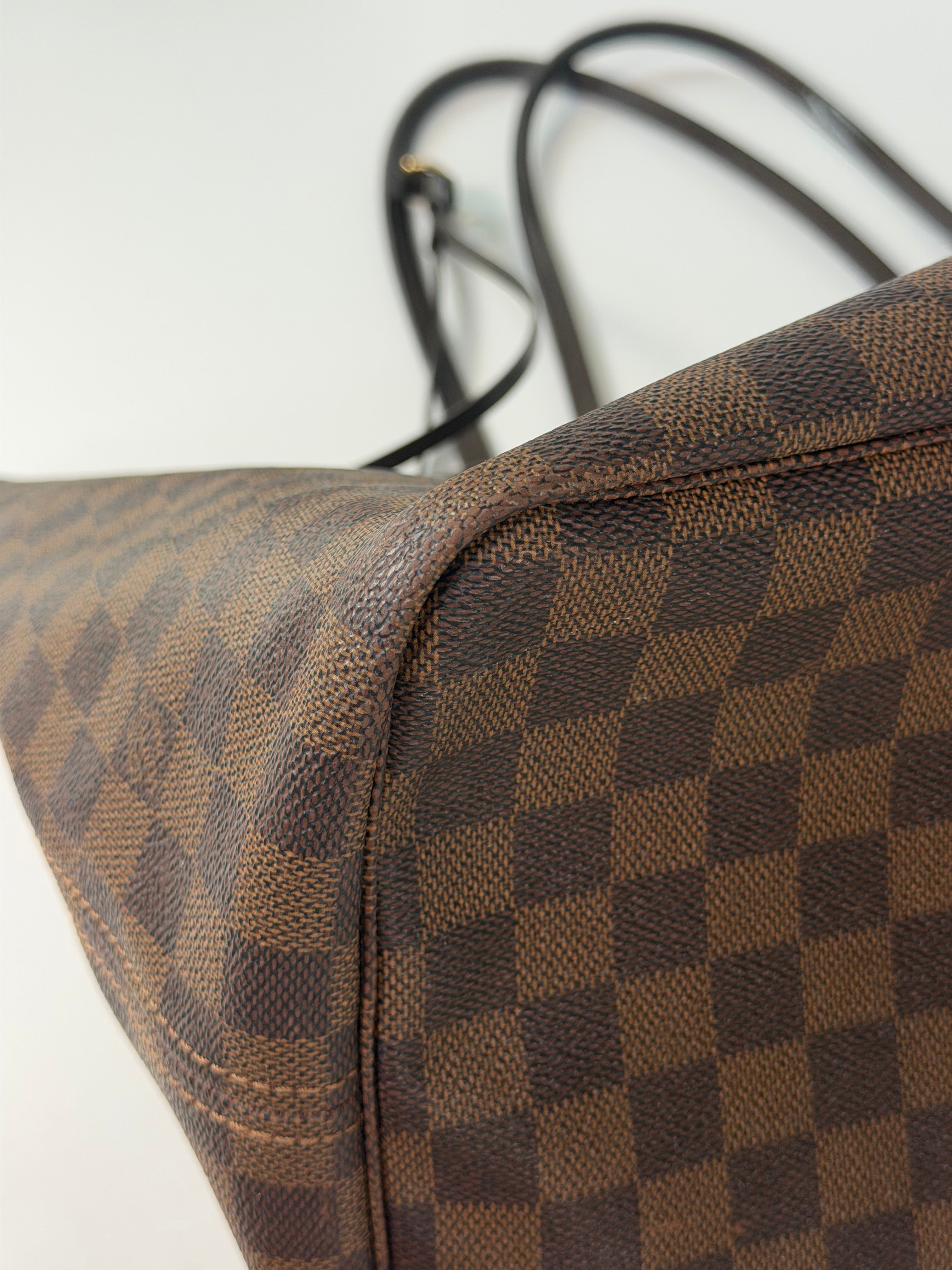 Louis Vuitton Neverfull GM Tote In Damier Ebene Canvas