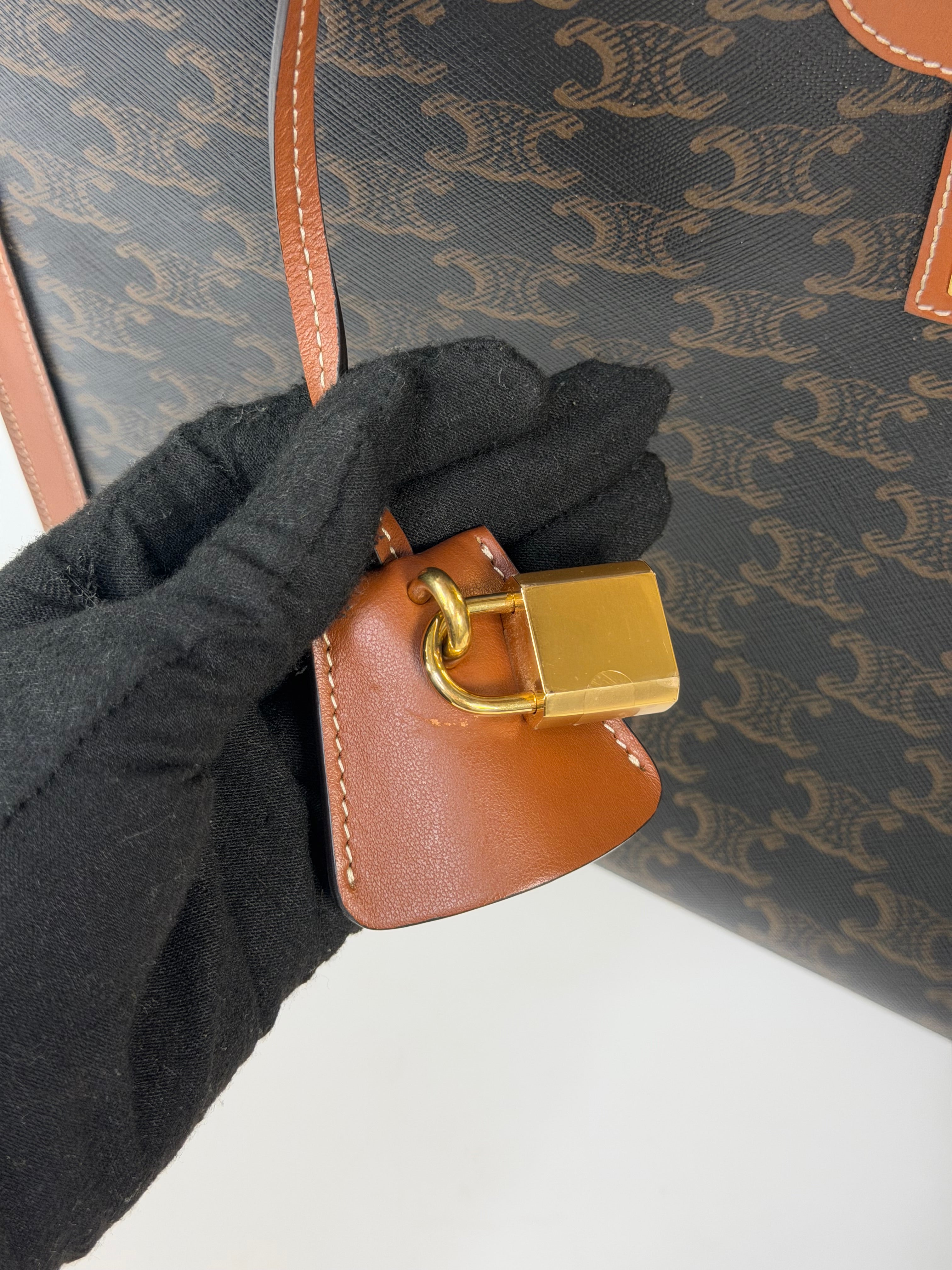 Celine Cabas 16 In Triomphe Canvas And Tan Calfskin. 100% authentic and preloved in excellent condition.