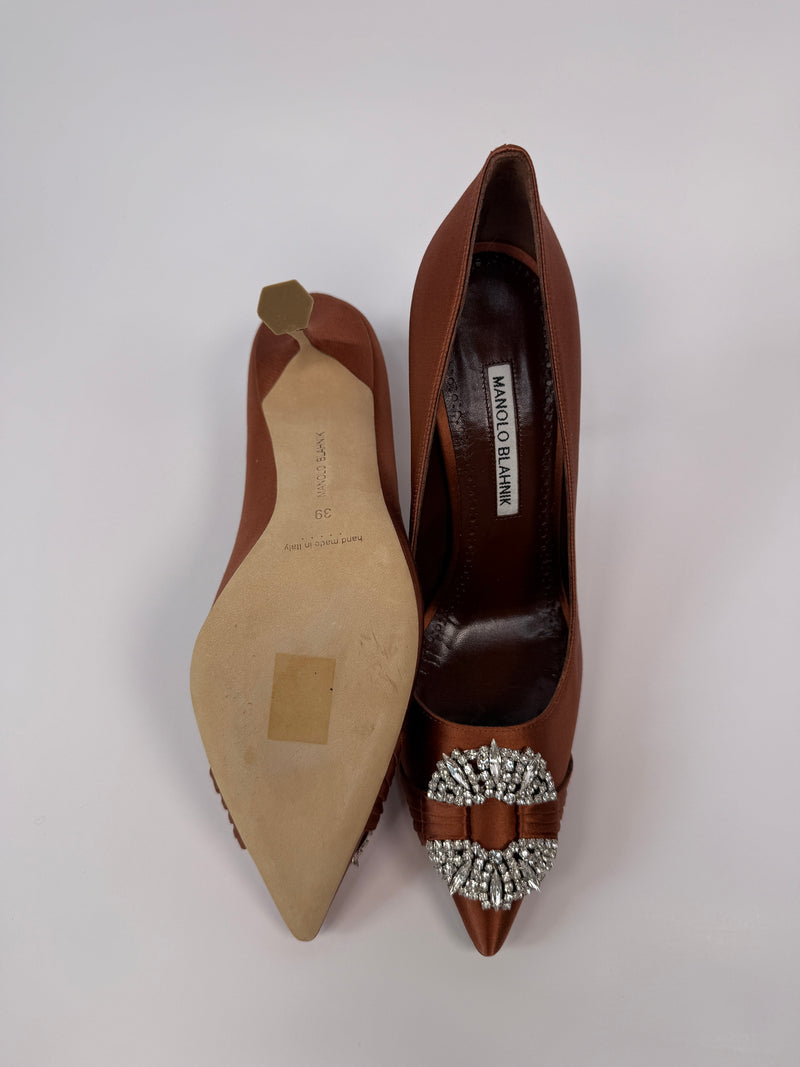 Monolo Blahnik  Hangisi 90 Brown satin pumps (Size 39/UK6)