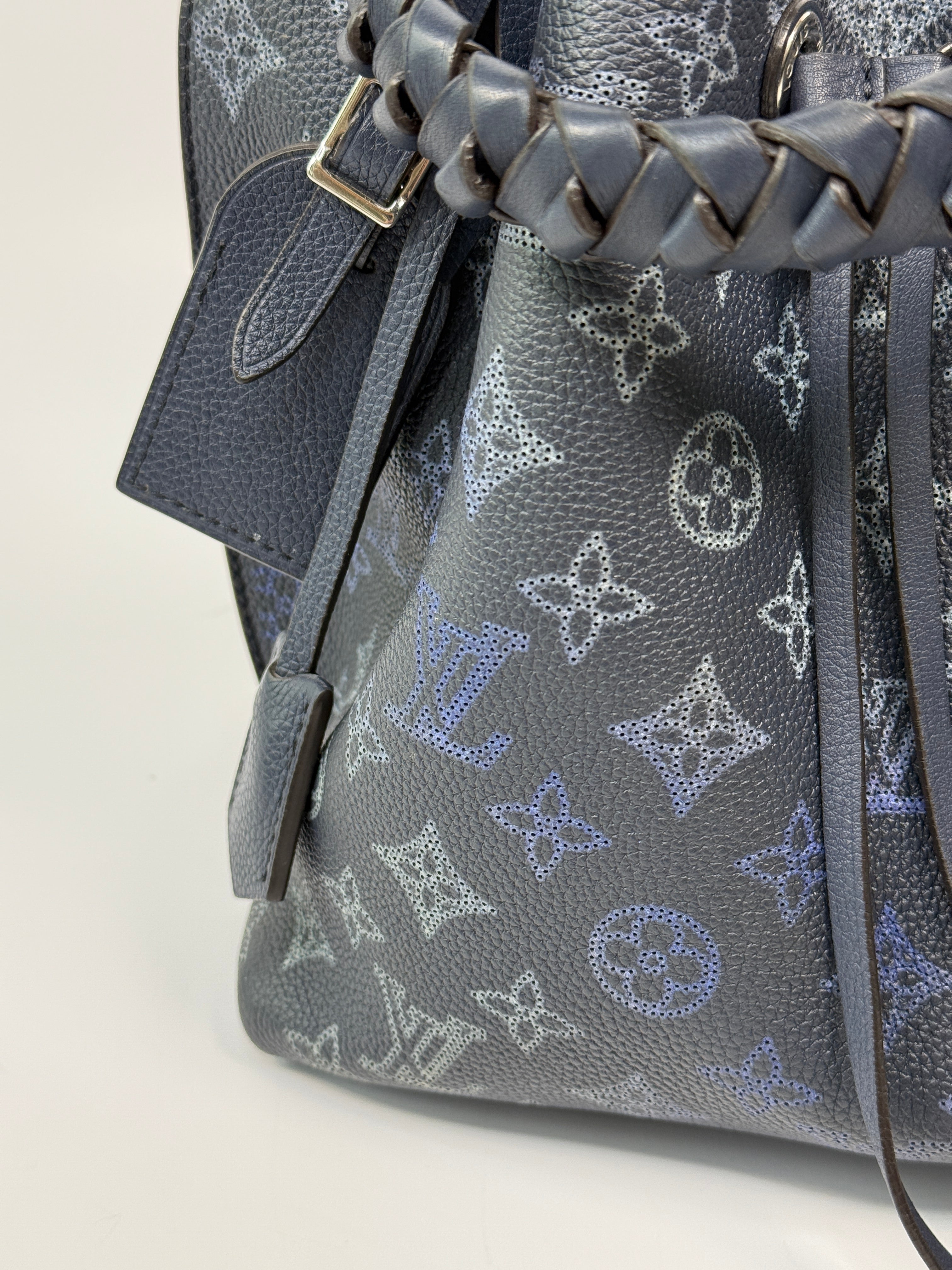 Louis Vuitton Muria Bucket Bag In Mahina Calfskin Leather