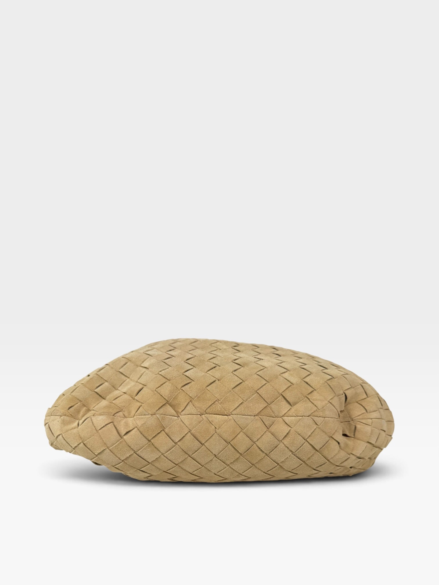 Bottega Veneta Large Knotted Jodie In Beige Intrecciato Suede. 100% authentic and preloved in excellent condition.