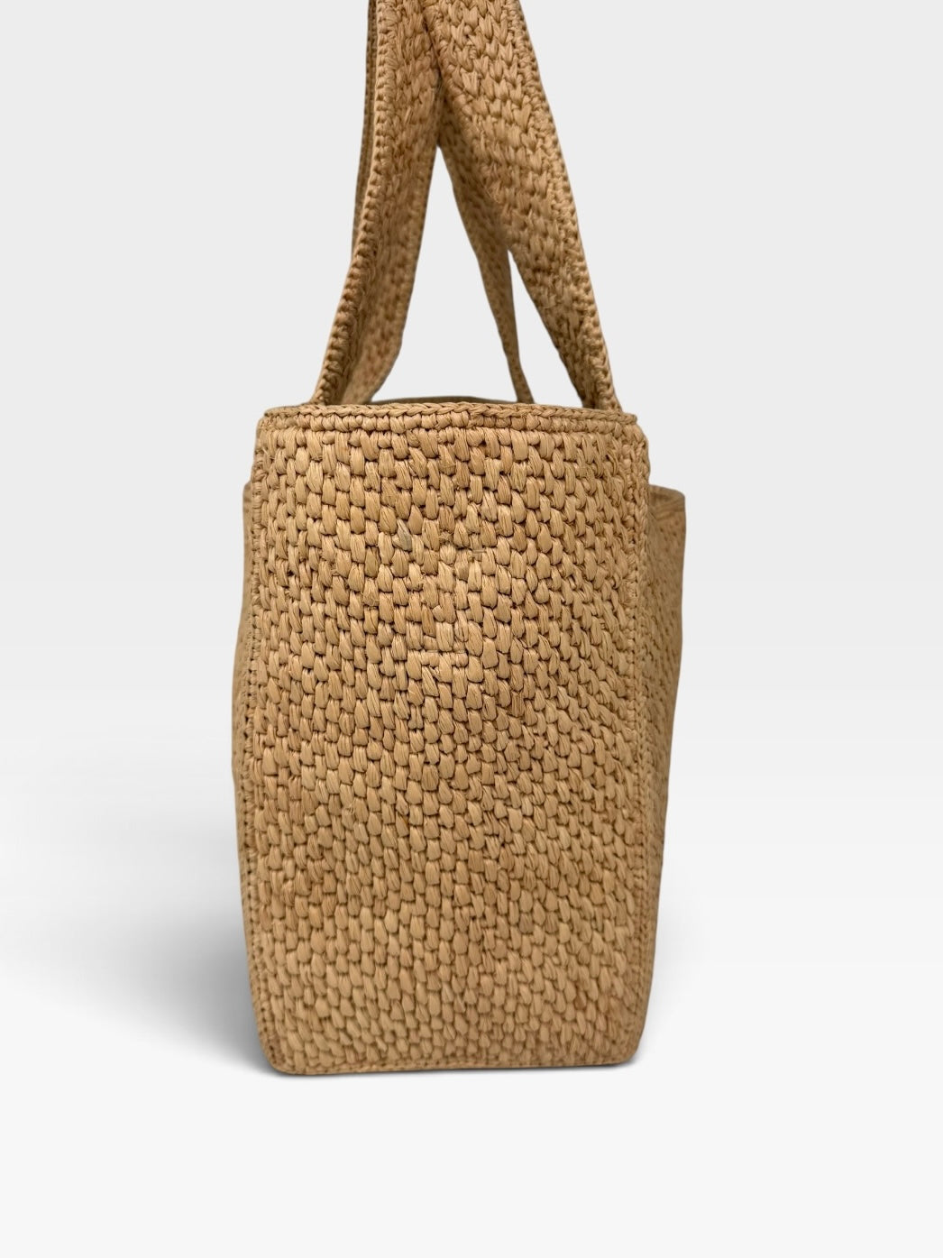Loewe Medium Font Tote In Natural Raffia With Gold Hardware. Authentic and preloved in excellent condition. Insured next day delivery. Verified by Luxe Cheshire