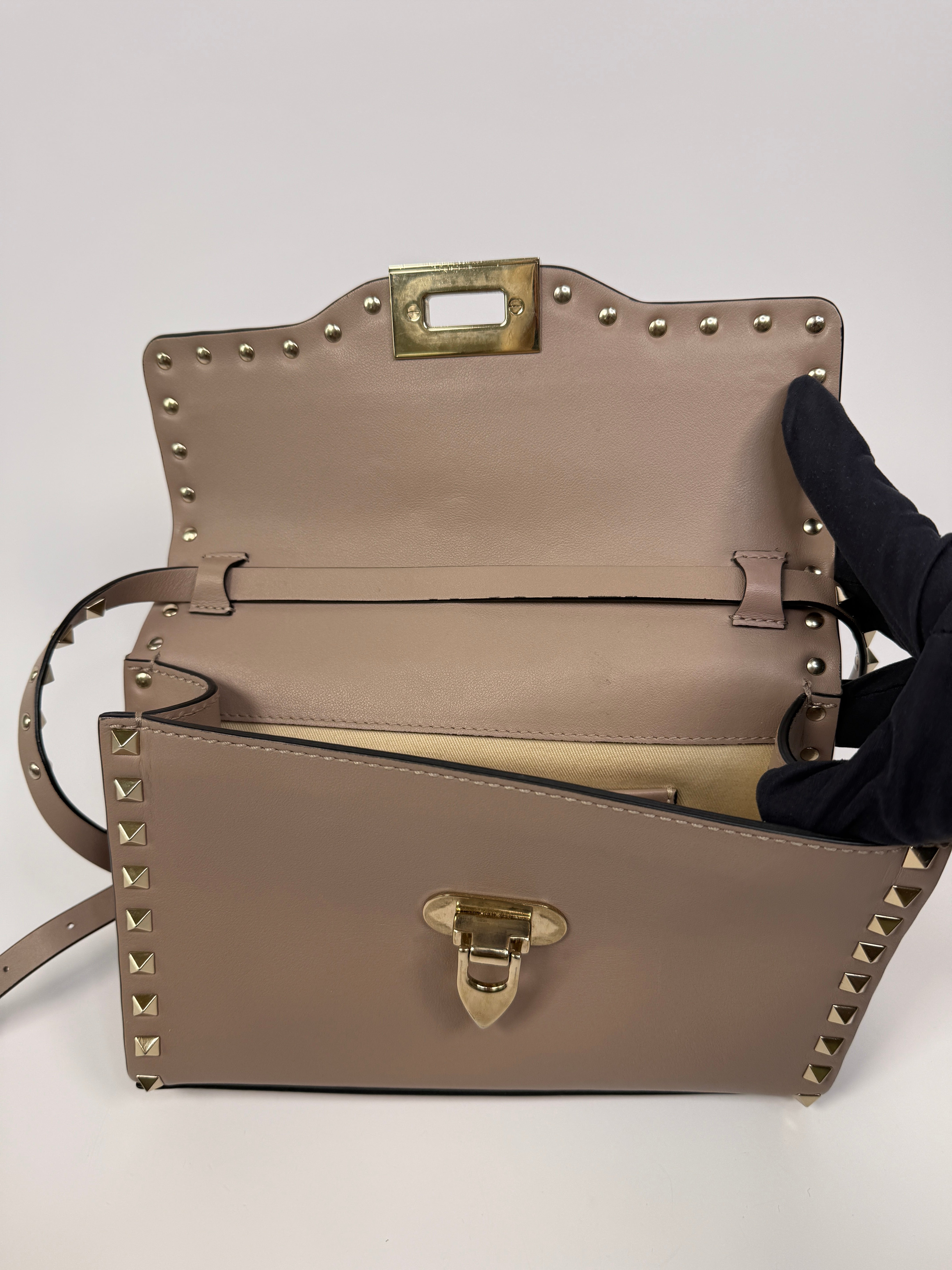 Valentino Garavani Medium Rockstud Flip Lock Crossbody Bag