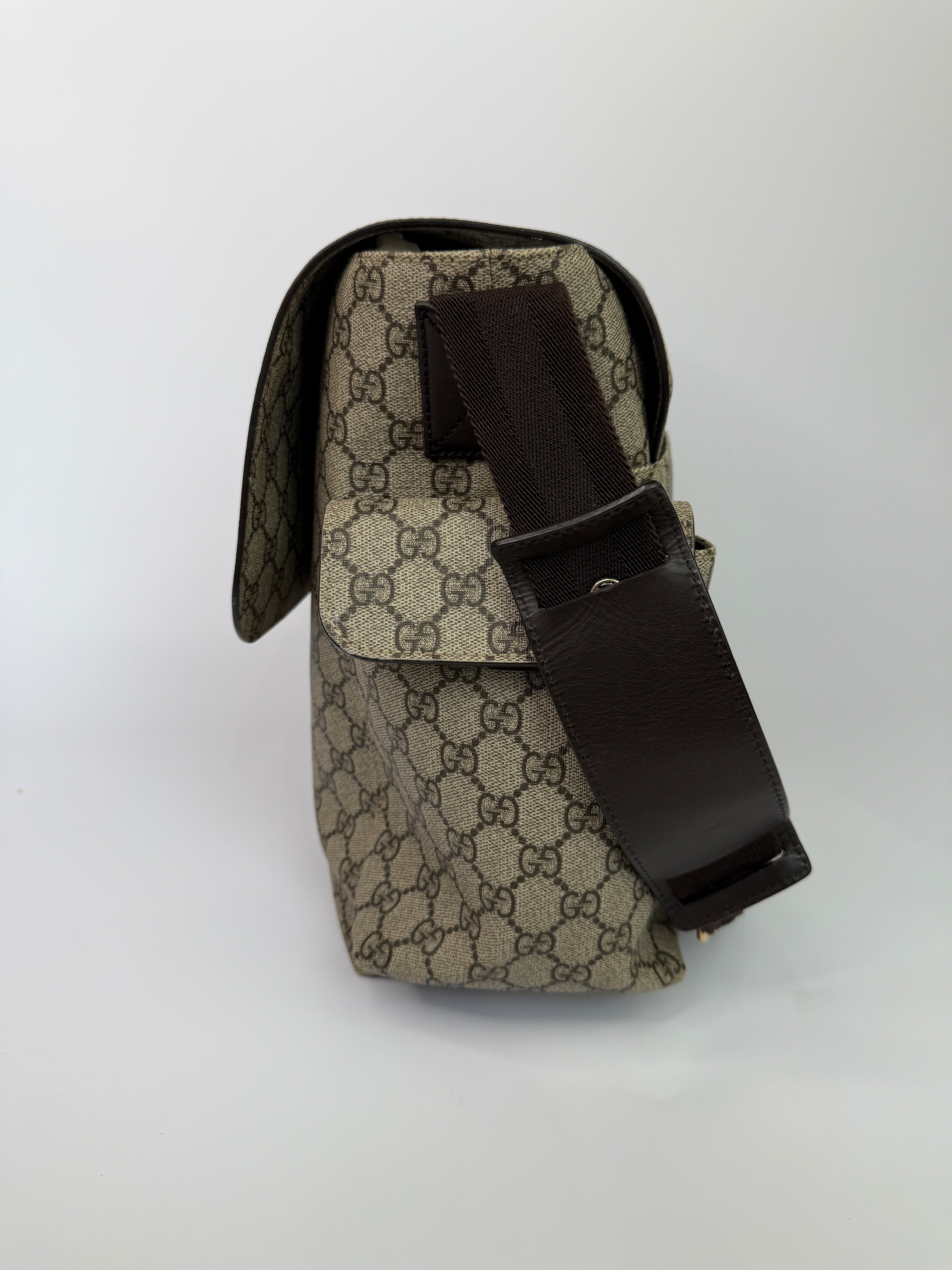 Gucci GG Supreme Medium Baby Changing Bag