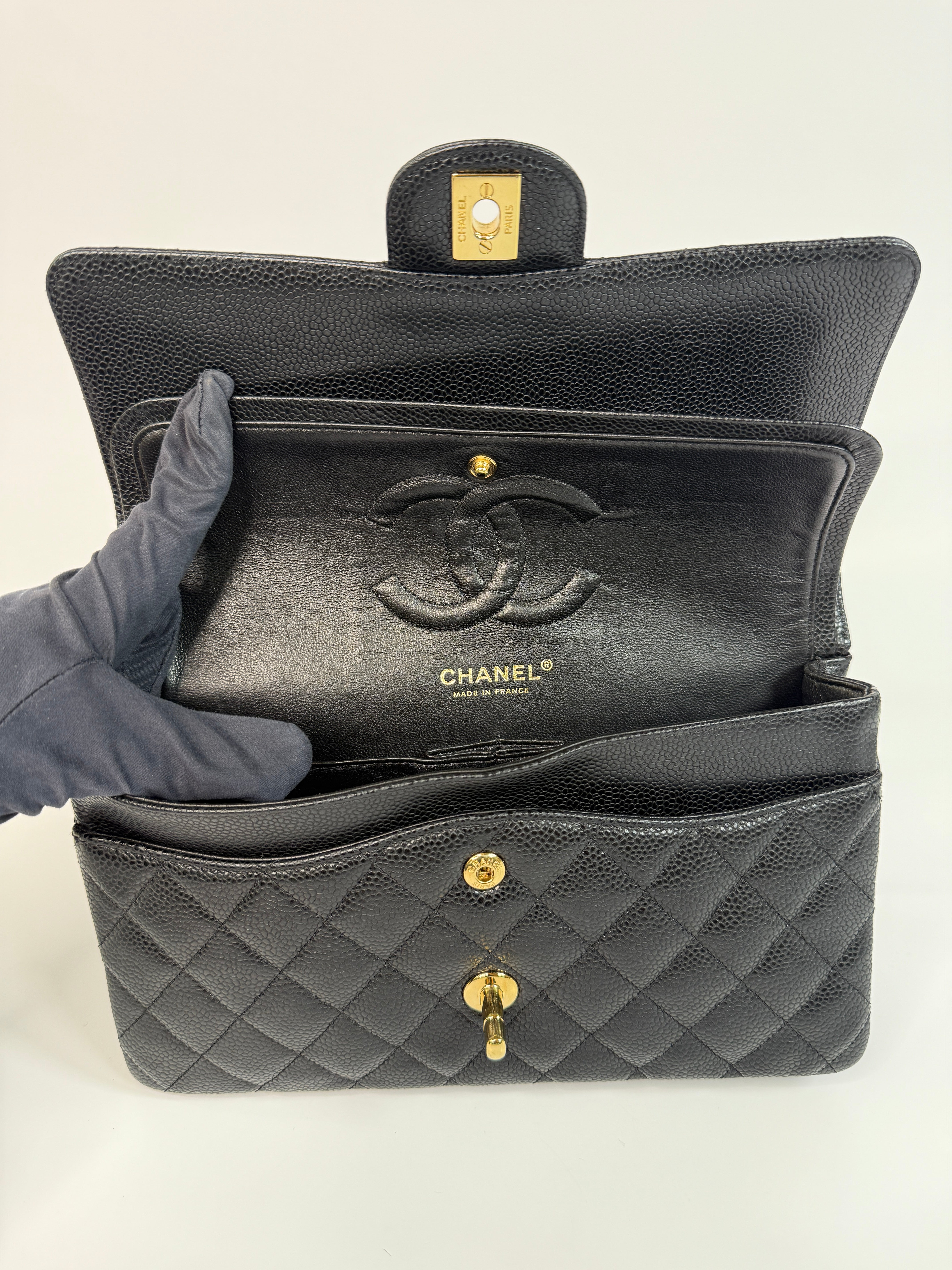 Chanel Medium Classic Double Flap Black Caviar With GHW