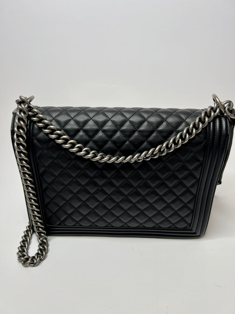 Chanel Boy Bag Large In Black Lambskin Leather