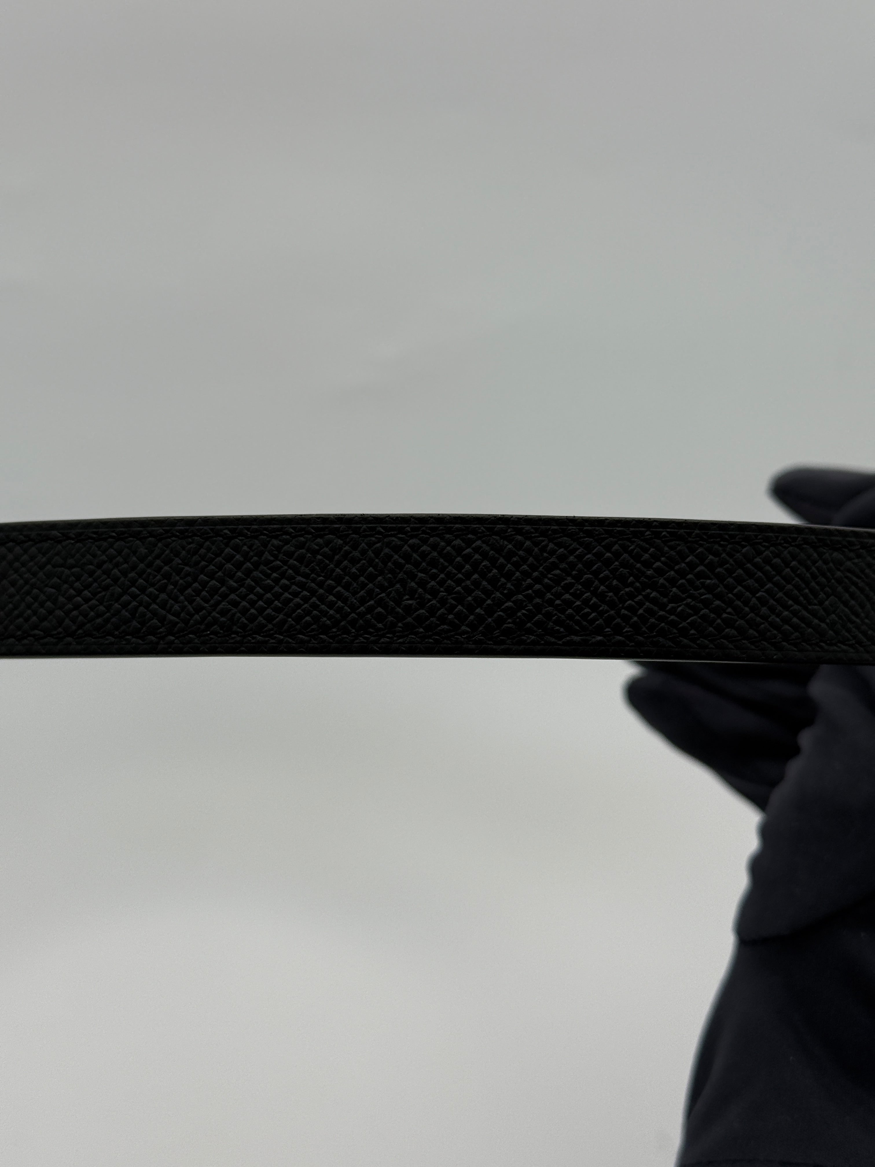 Hermès Kelly 18 Belt in Black Leather With Palladium Hardware Authentic and Preloved In Excellent condition