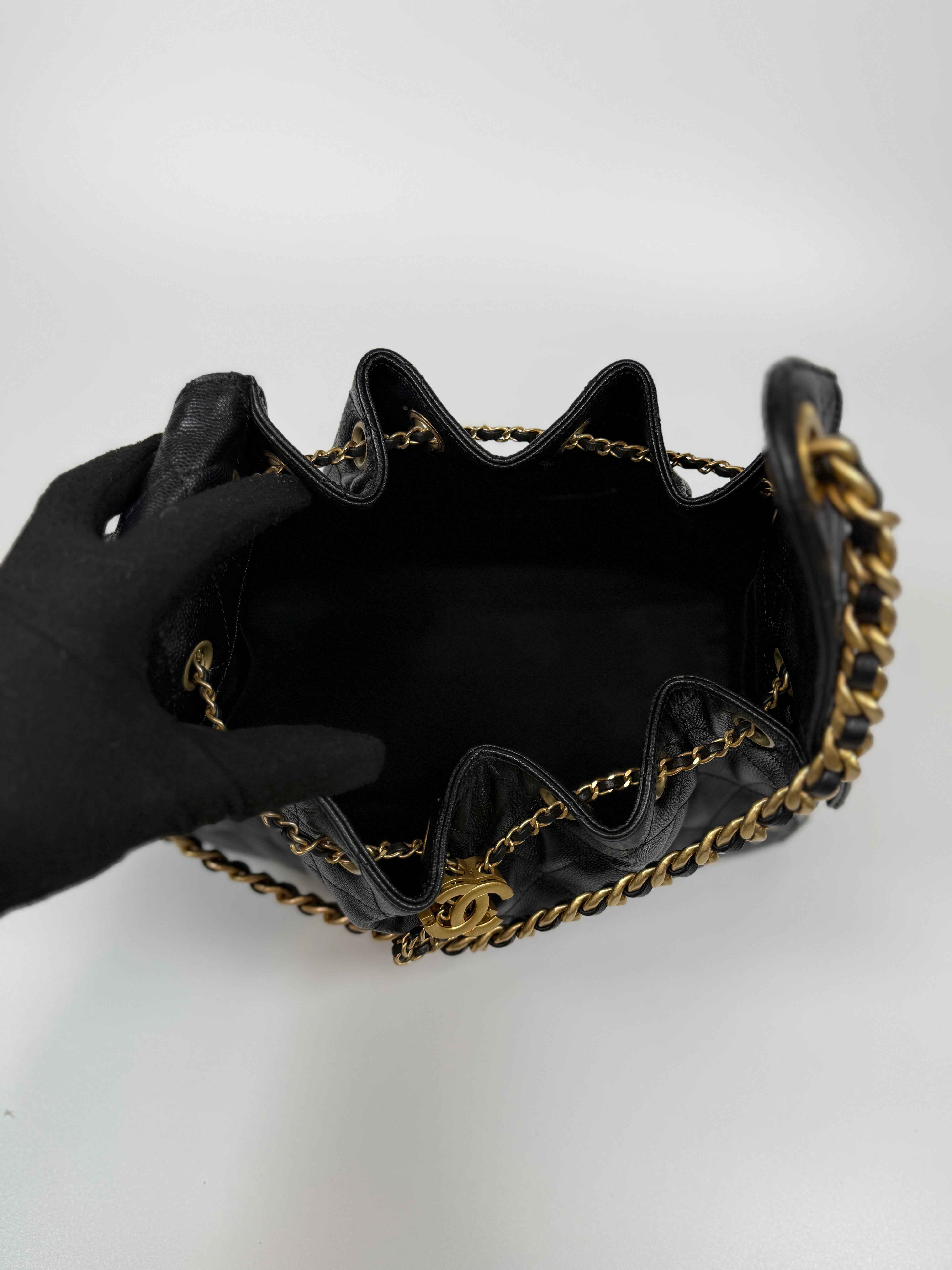 Chanel 25 Small In Black Caviar Leather With Gold Hardware In Excellent Condition. Authentic and preloved. 100% Authenticity Guaratee