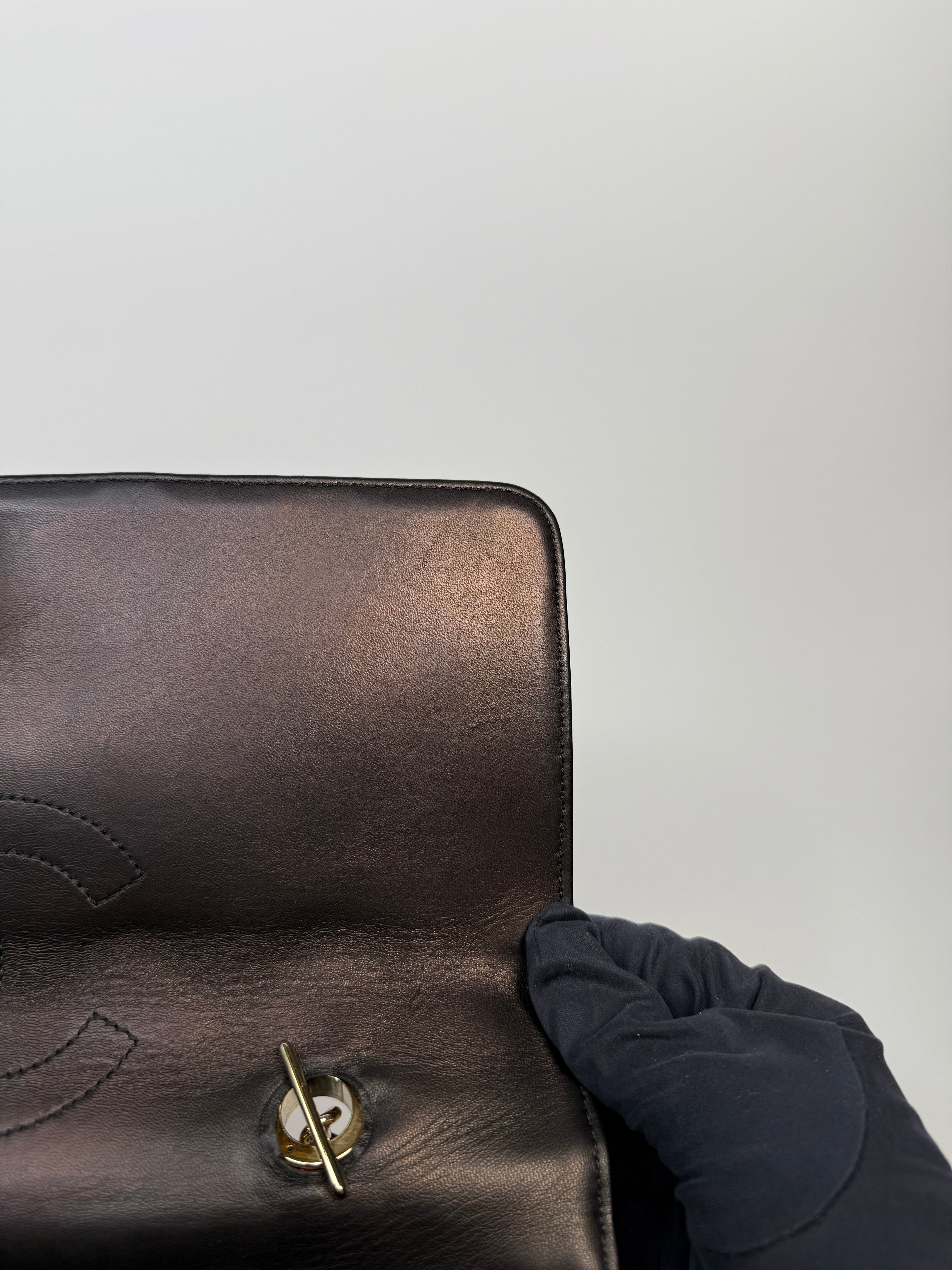 Chanel Large Trendy Top Handle Bag
Pre Loved & Authentic 