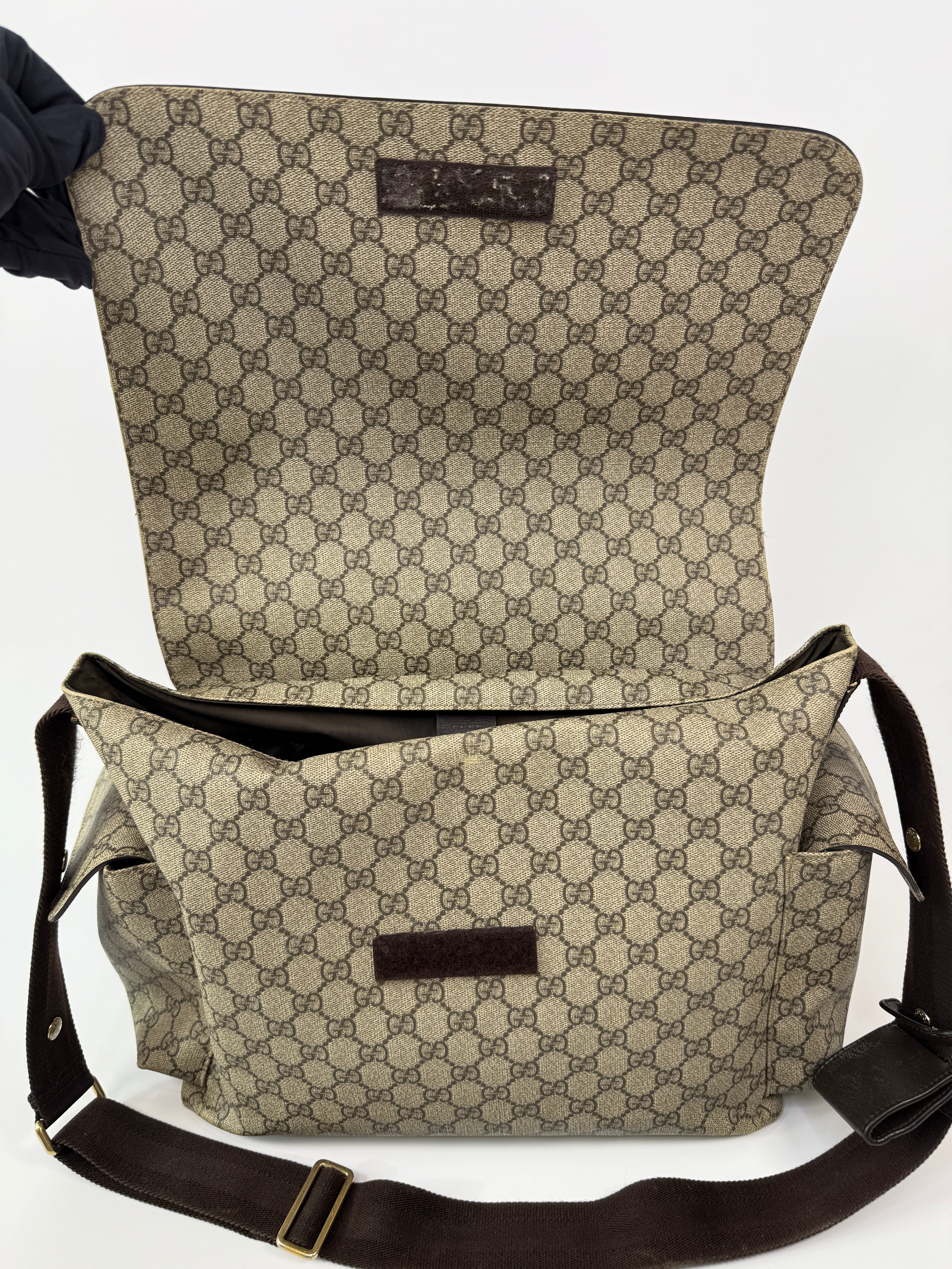 Gucci GG Supreme Medium Baby Changing Bag