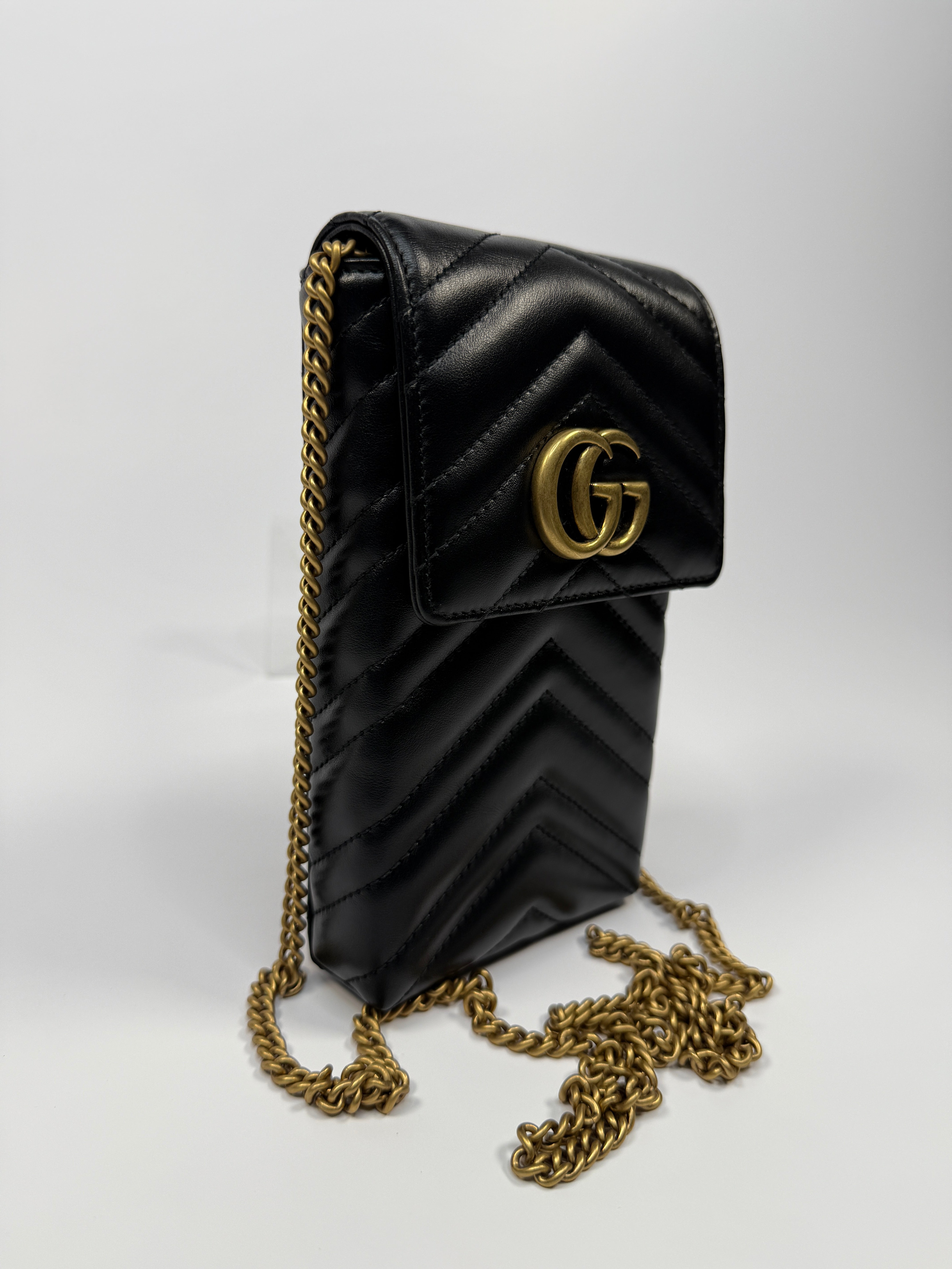 Gucci GG Marmont Matelassé Phone Bag