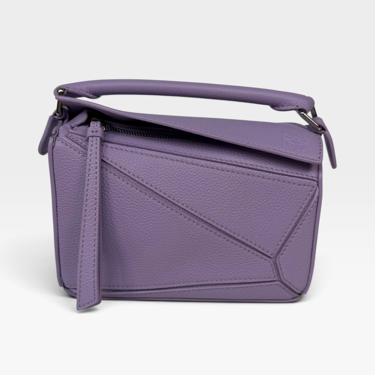 Authentic and preloved Loewe Small Puzzle bag In Taupe Calfskin Leather. Excellent Condition. Fully insured next day delivery. Verified by Luxe Cheshire 
