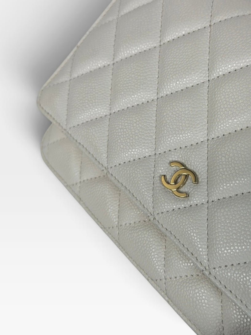 Chanel Wallet On Chain In White Caviar Leather With Gold Hardware. 100% authentic and preloved in excellent condition. 