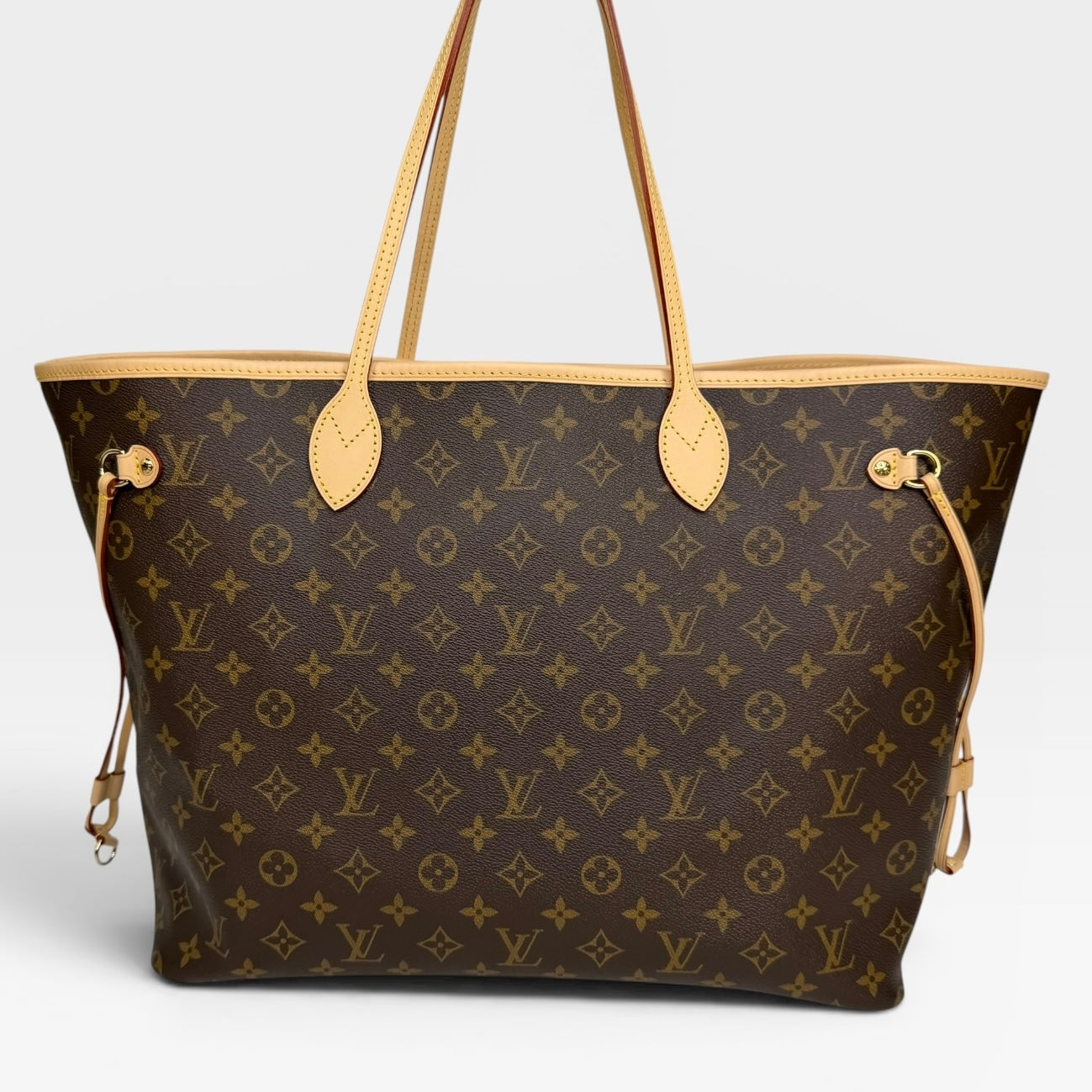 Louis Vuitton Neverfull GM Tote Bag. Authentic and preloved in excellent condition with 100% authenticity guarantee.