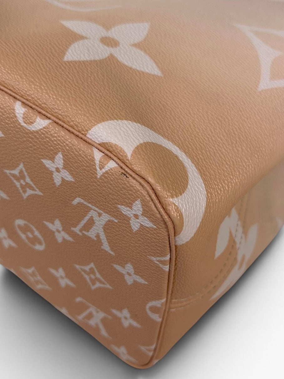 Louis Vuitton Neverfull PM In Beige & Cream Monogram With Gold Hardware. 100% authentic and preloved in excellent condition