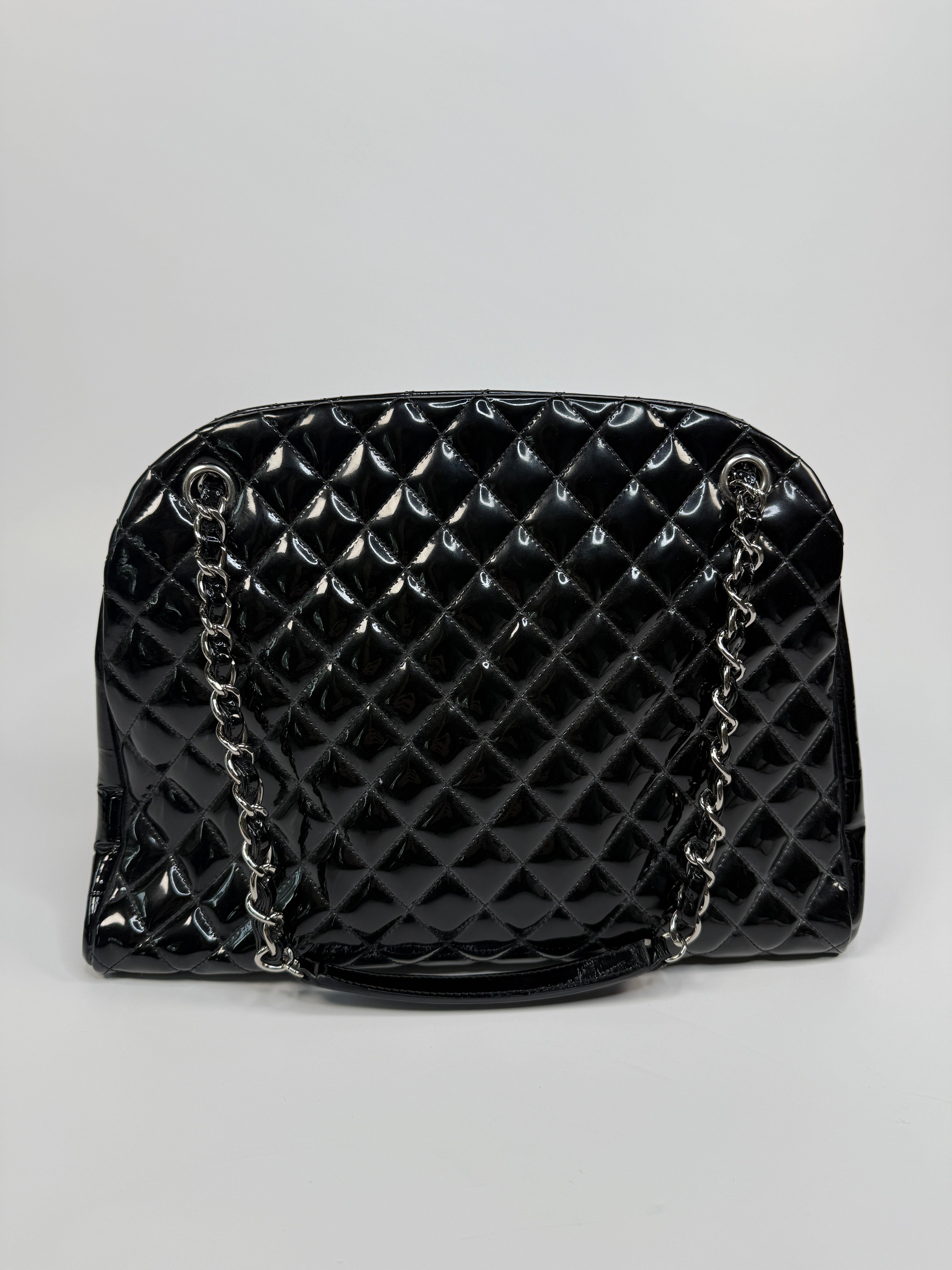 Chanel Mademoiselle Bowling Bag
Pre Loved & Authentic 