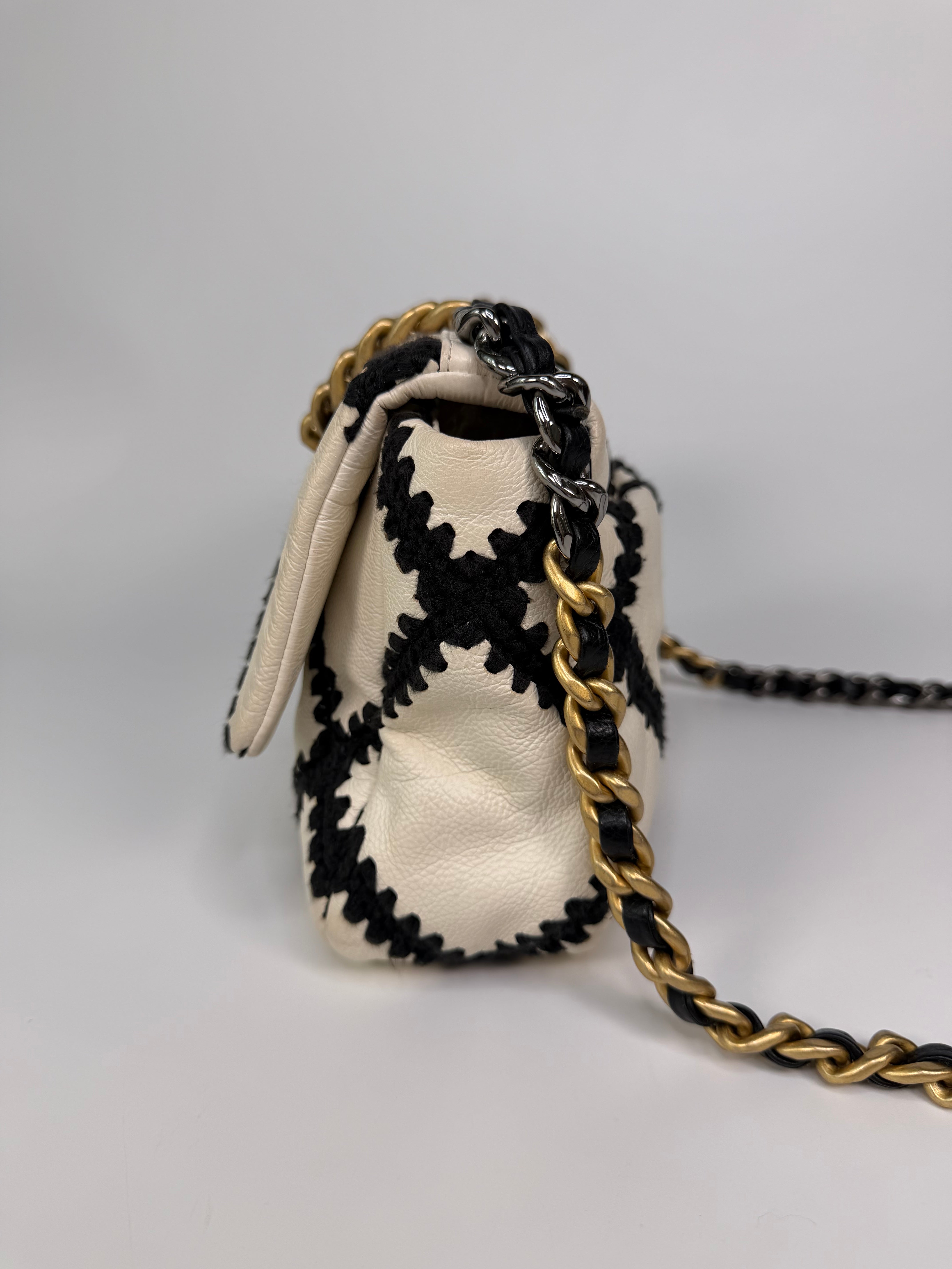 Chanel 19 Small In Black & White Leather With Mixed Hardware. Authentic and preloved in very good condition. 100% Guarantee