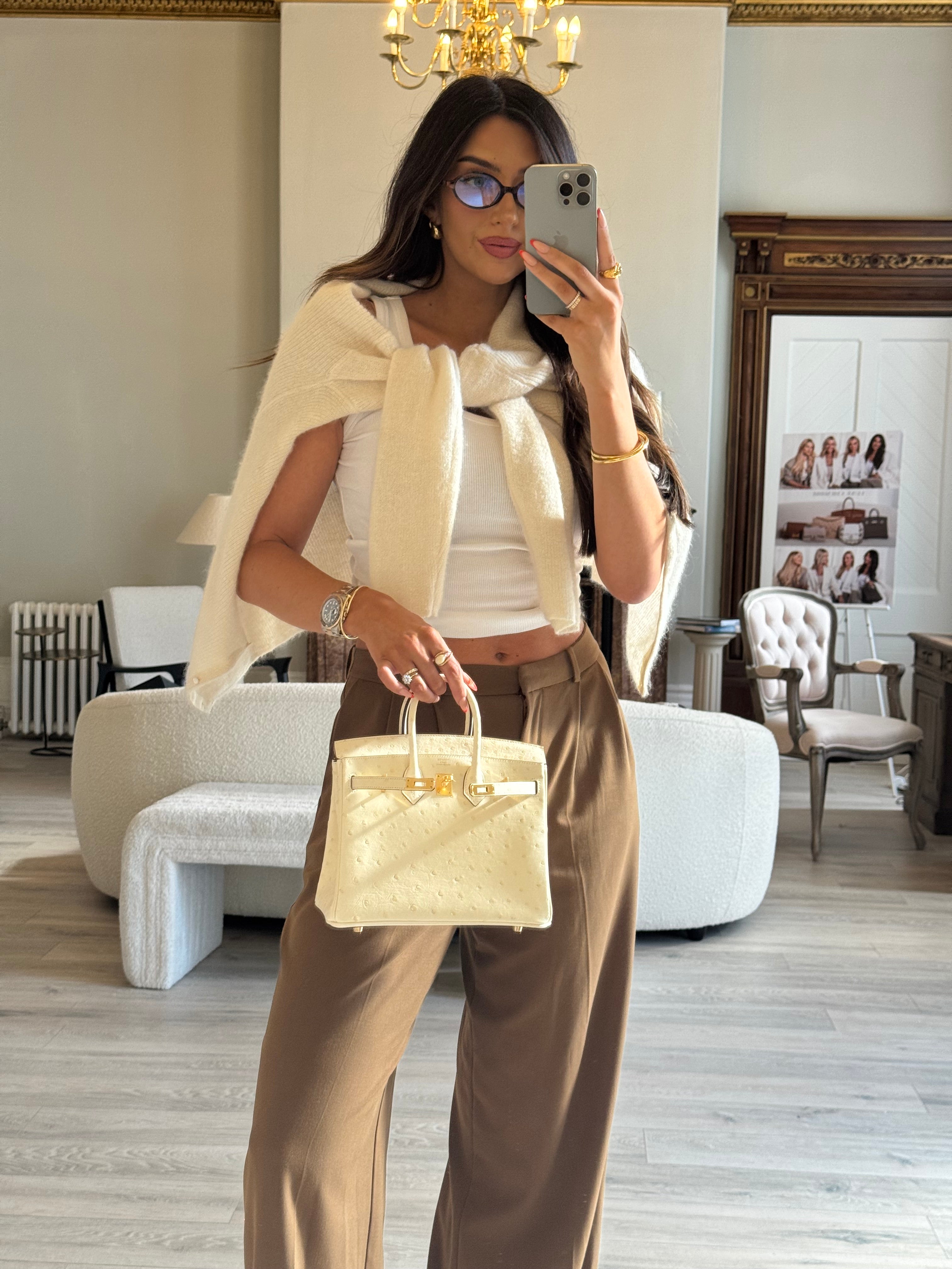 Hermès Birkin 25 In Nata Ostrich With Gold Hardware